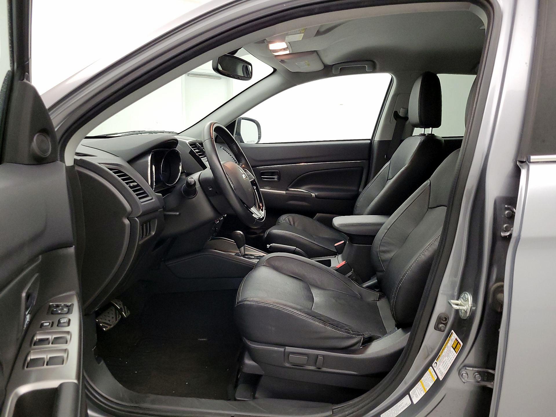 Thumbnail: 2018 Mitsubishi Outlander Sport - 11