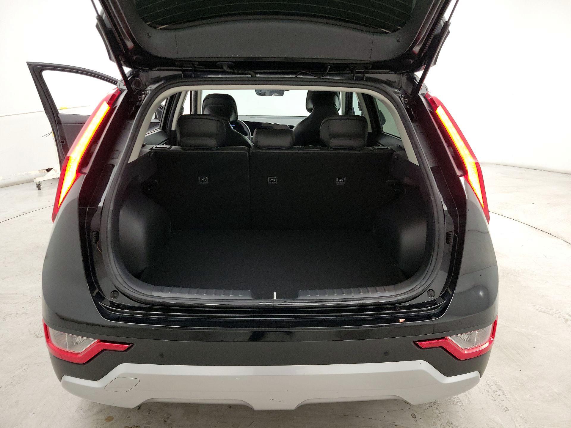 Thumbnail: 2023 Kia Niro - 20