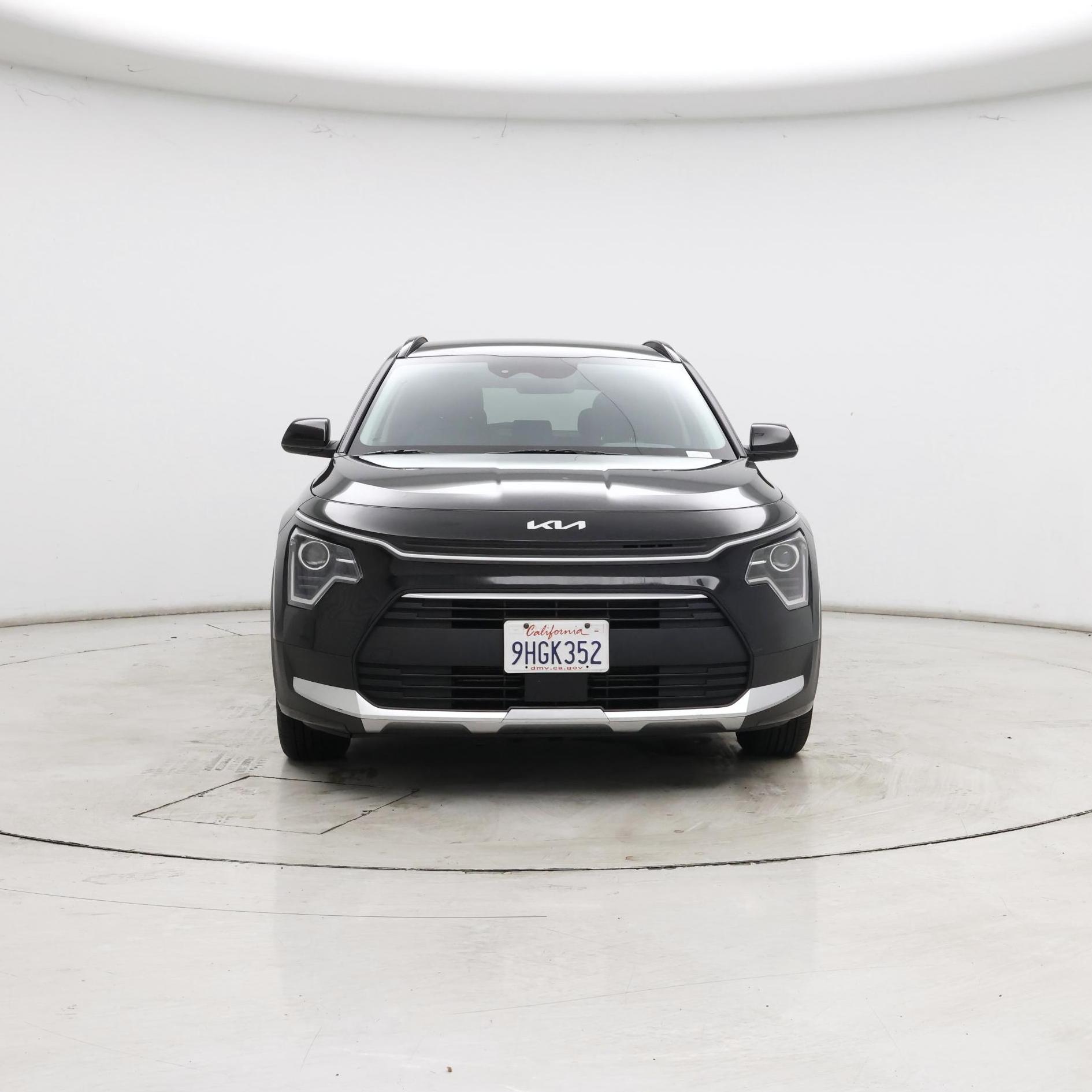 Thumbnail: 2023 Kia Niro - 5