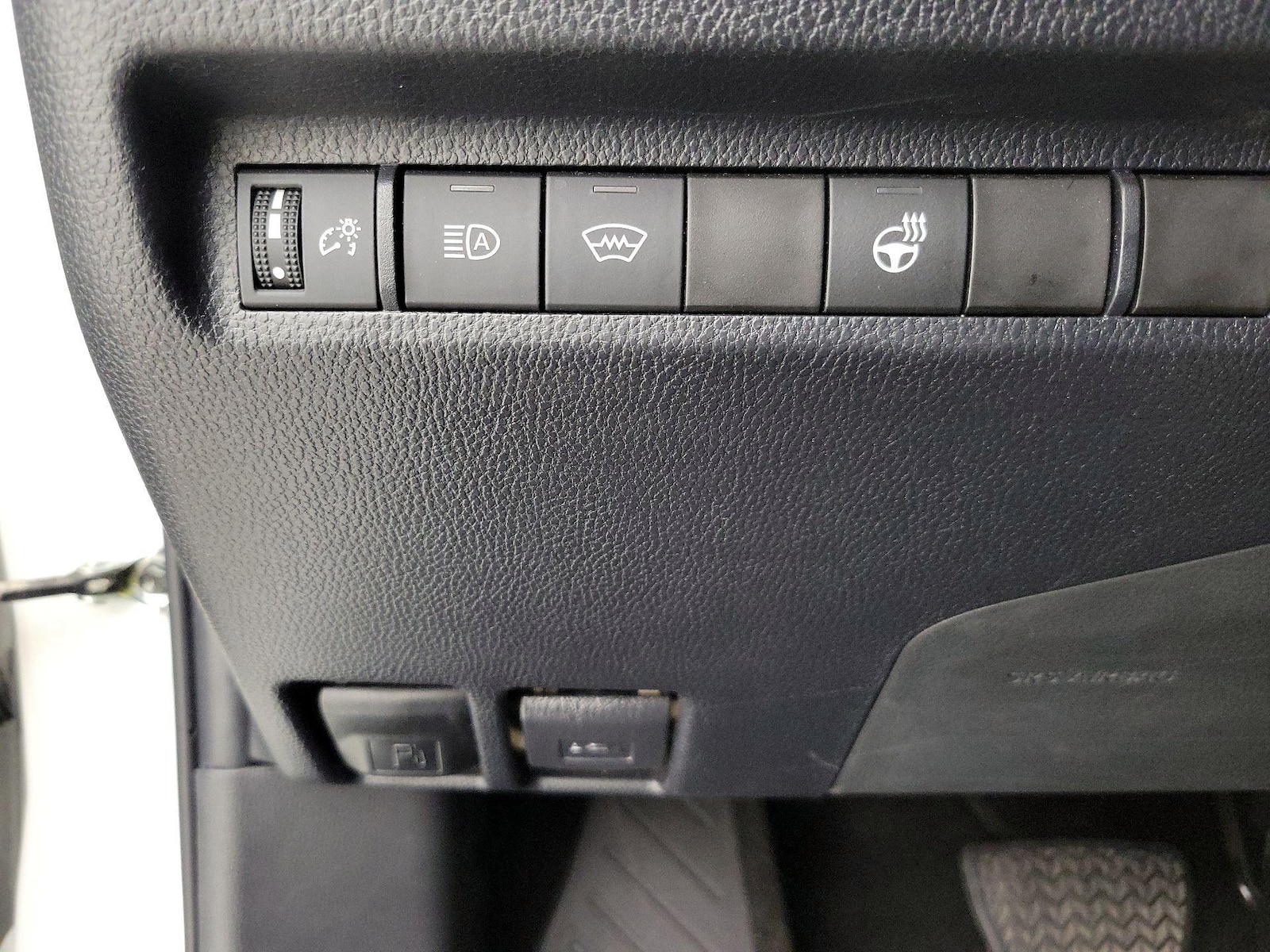 2023 Toyota RAV4 Adventure - Photo 14