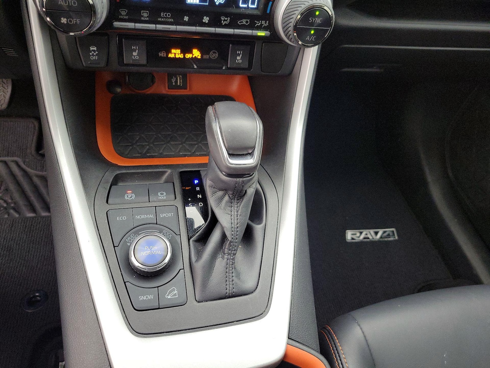 2023 Toyota RAV4 Adventure - Photo 18