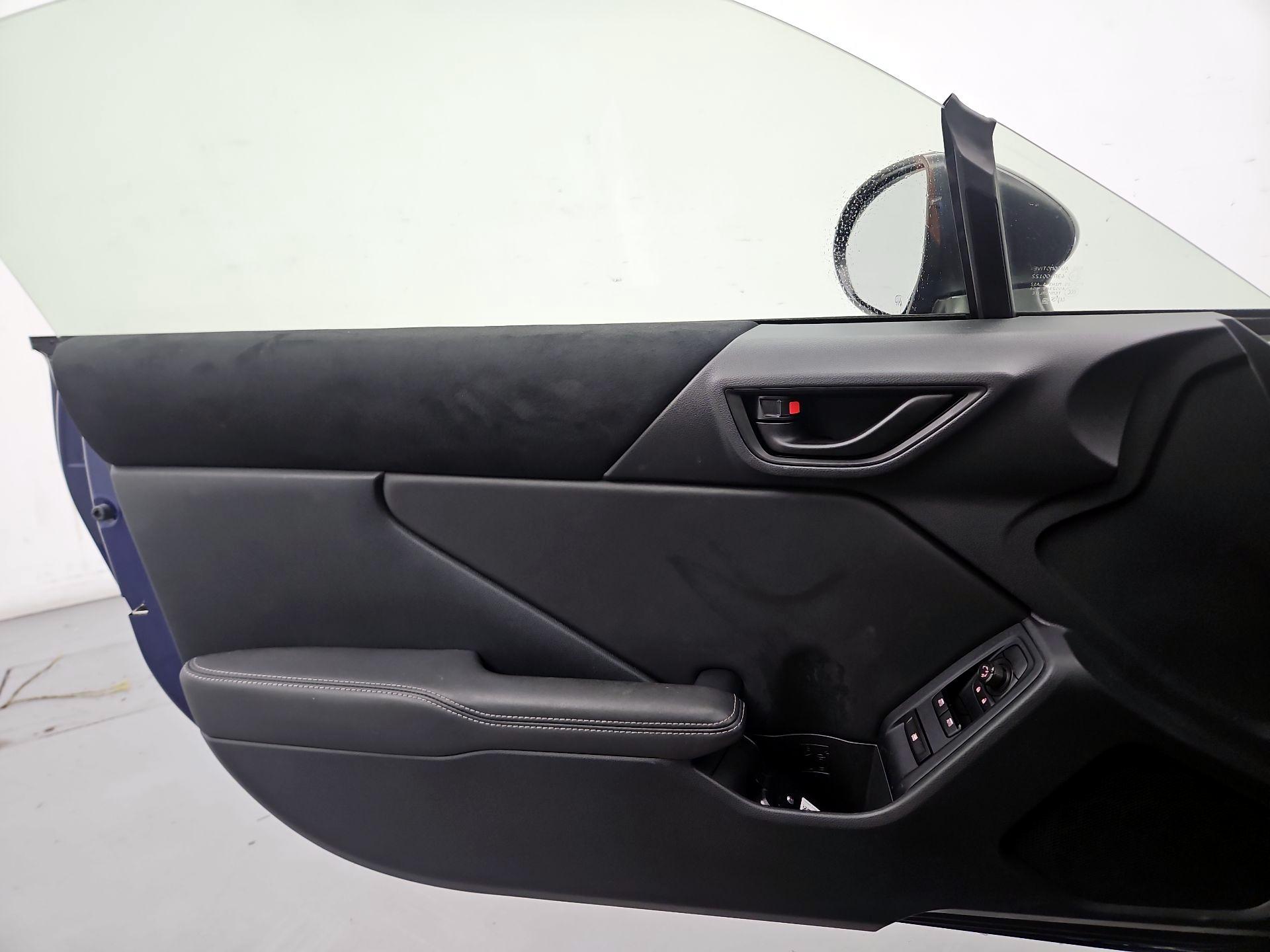 Thumbnail: 2025 Toyota GR86 - 12