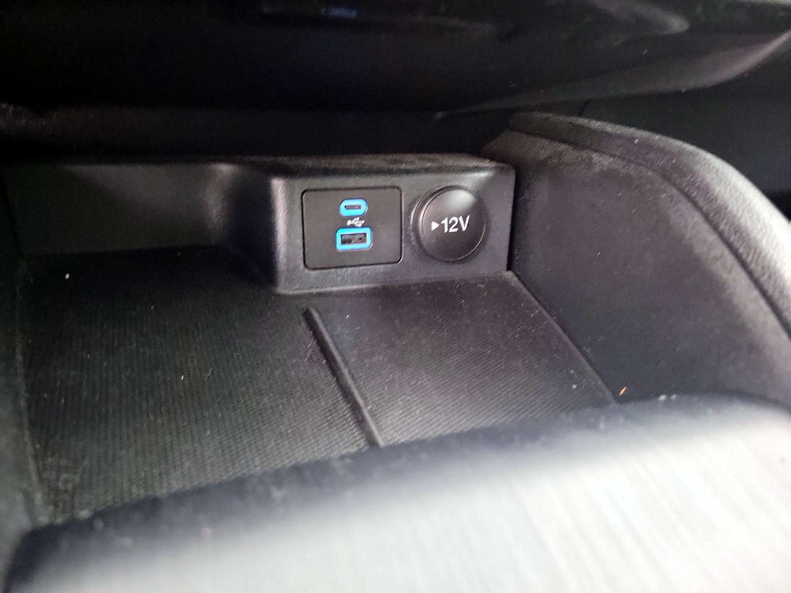 2022 Ford Escape SE - Photo 19