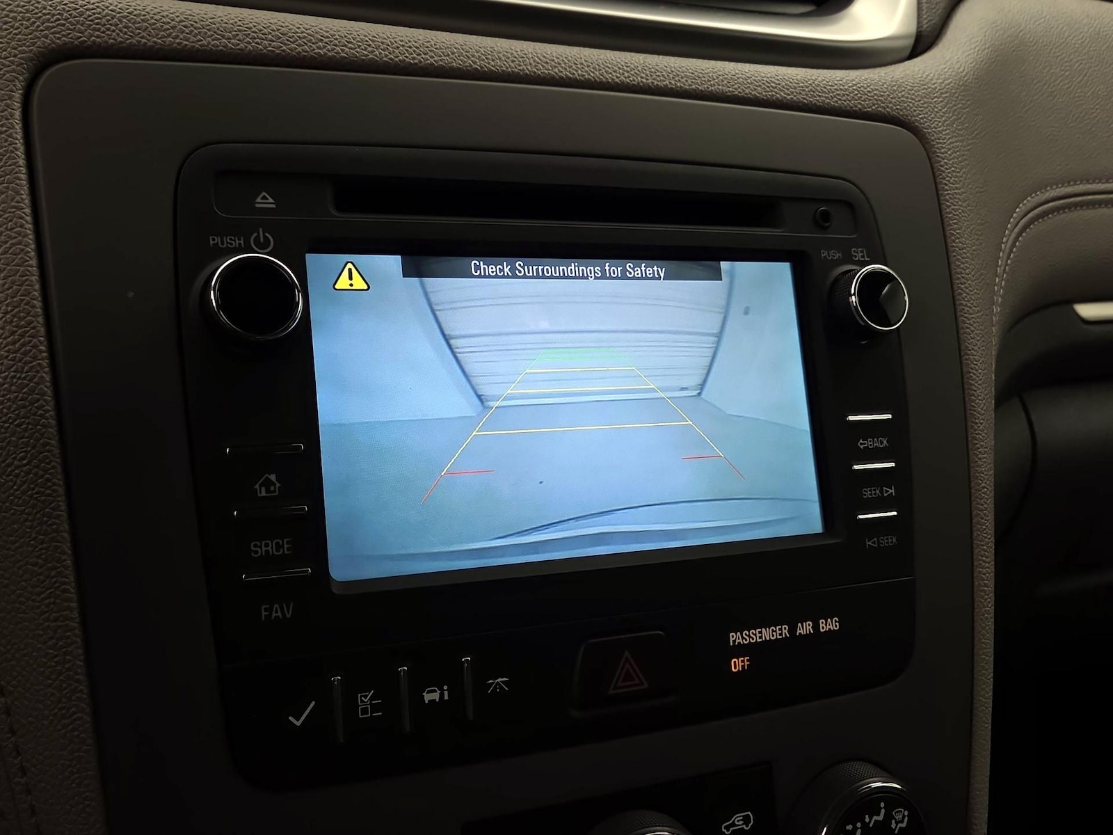 2014 Chevrolet Traverse LS - Photo 15