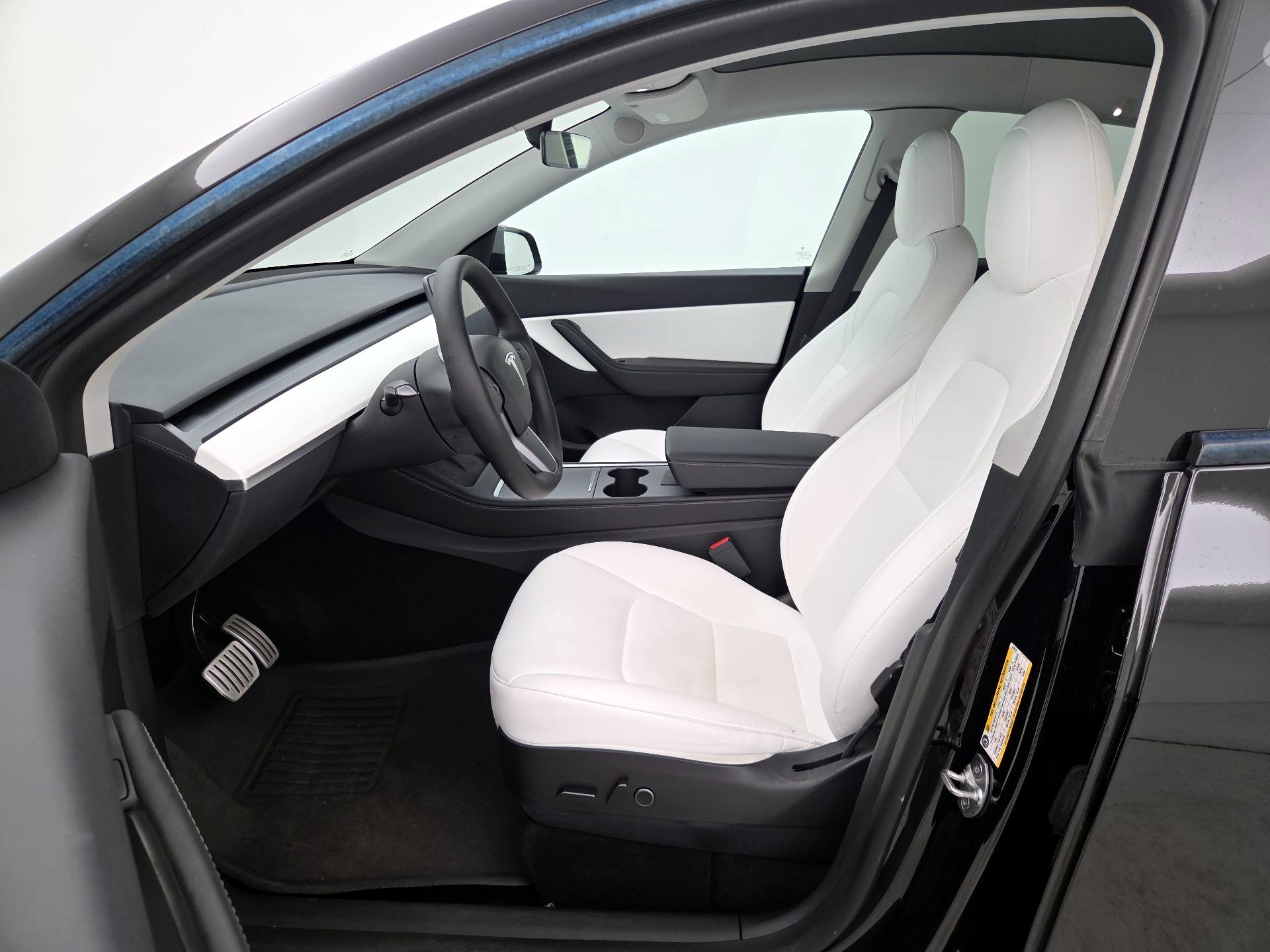 Thumbnail: 2022 Tesla Model Y - 11