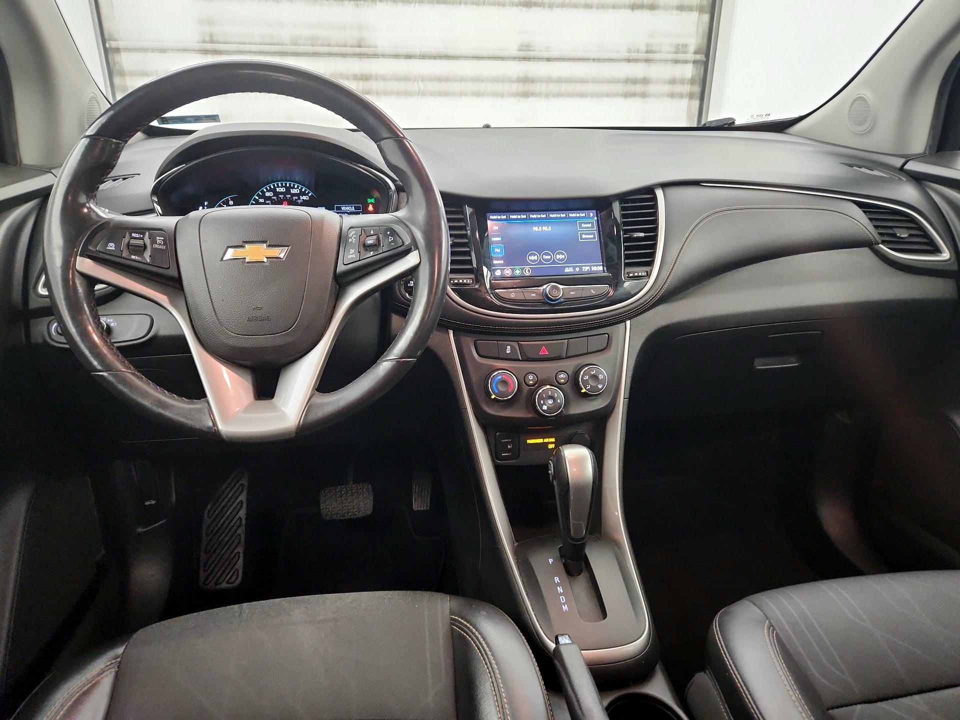 Thumbnail: 2018 Chevrolet Trax - 9