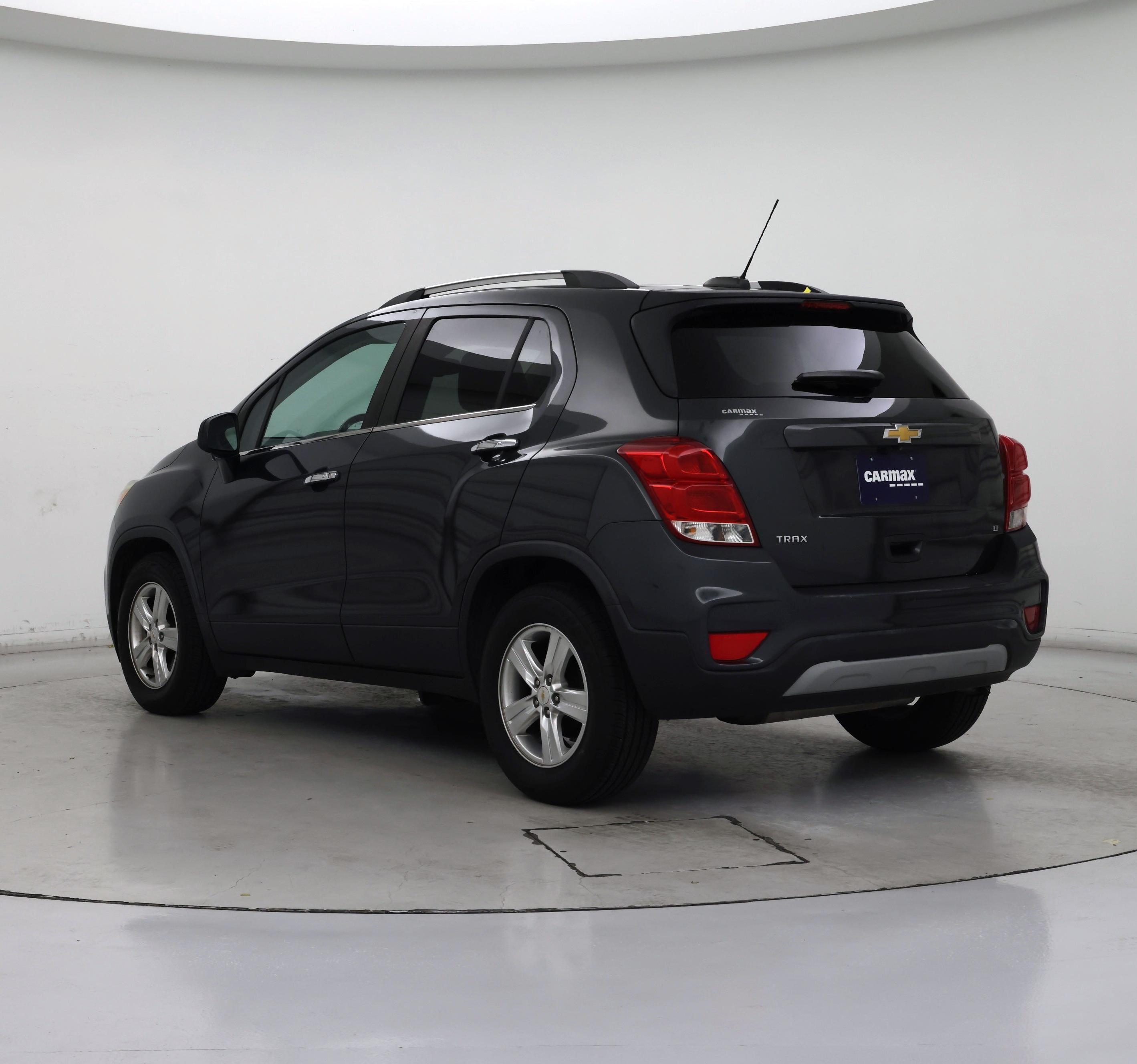 Thumbnail: 2018 Chevrolet Trax - 2