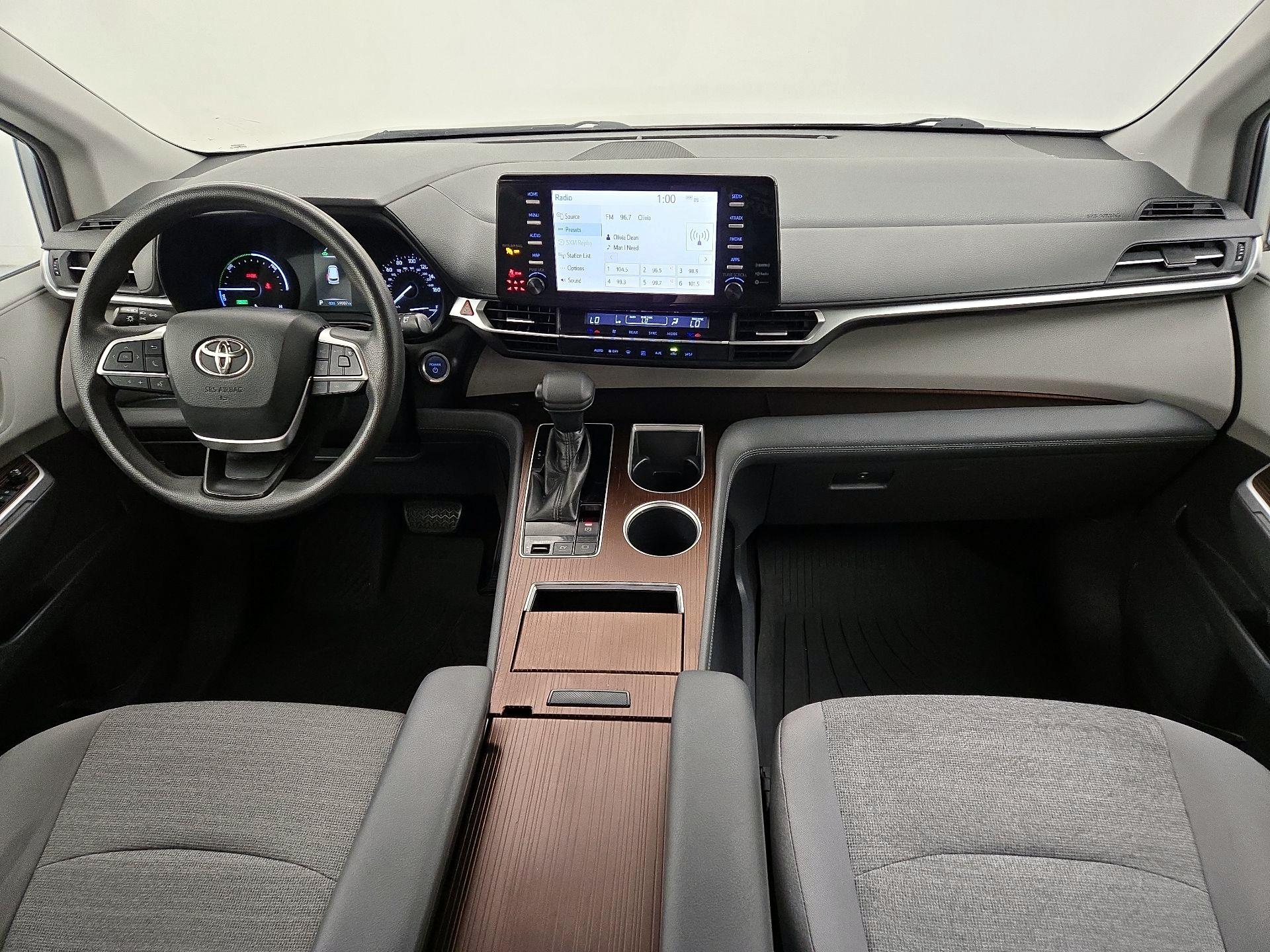 Thumbnail: 2021 Toyota Sienna - 9