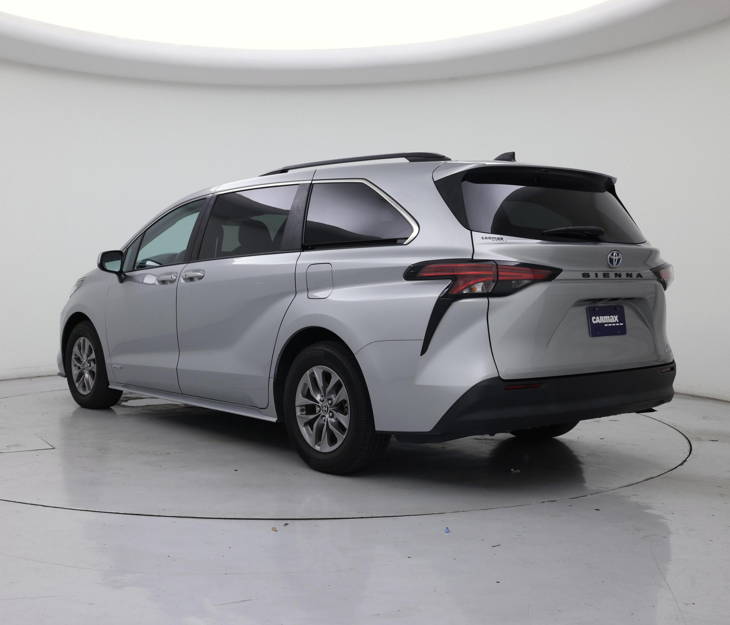 Thumbnail: 2021 Toyota Sienna - 2
