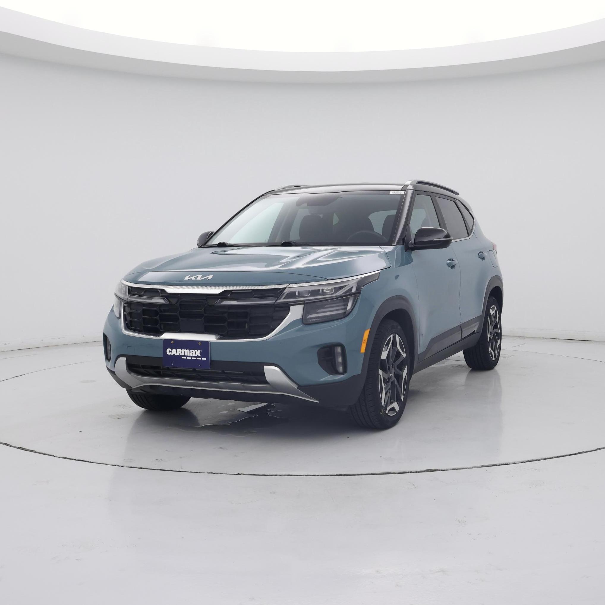 Thumbnail: 2024 Kia Seltos - 4