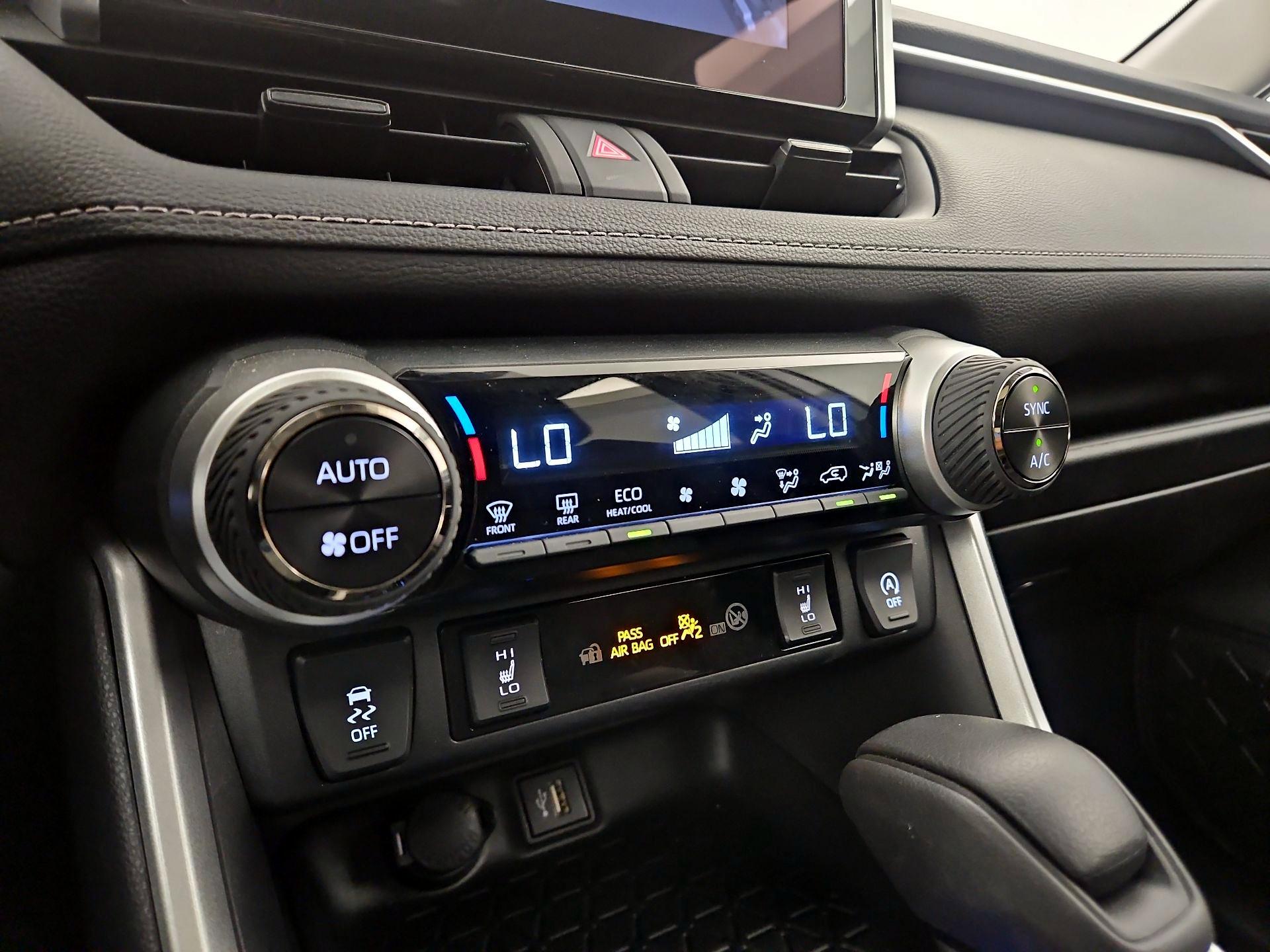 Thumbnail: 2024 Toyota RAV4 - 14