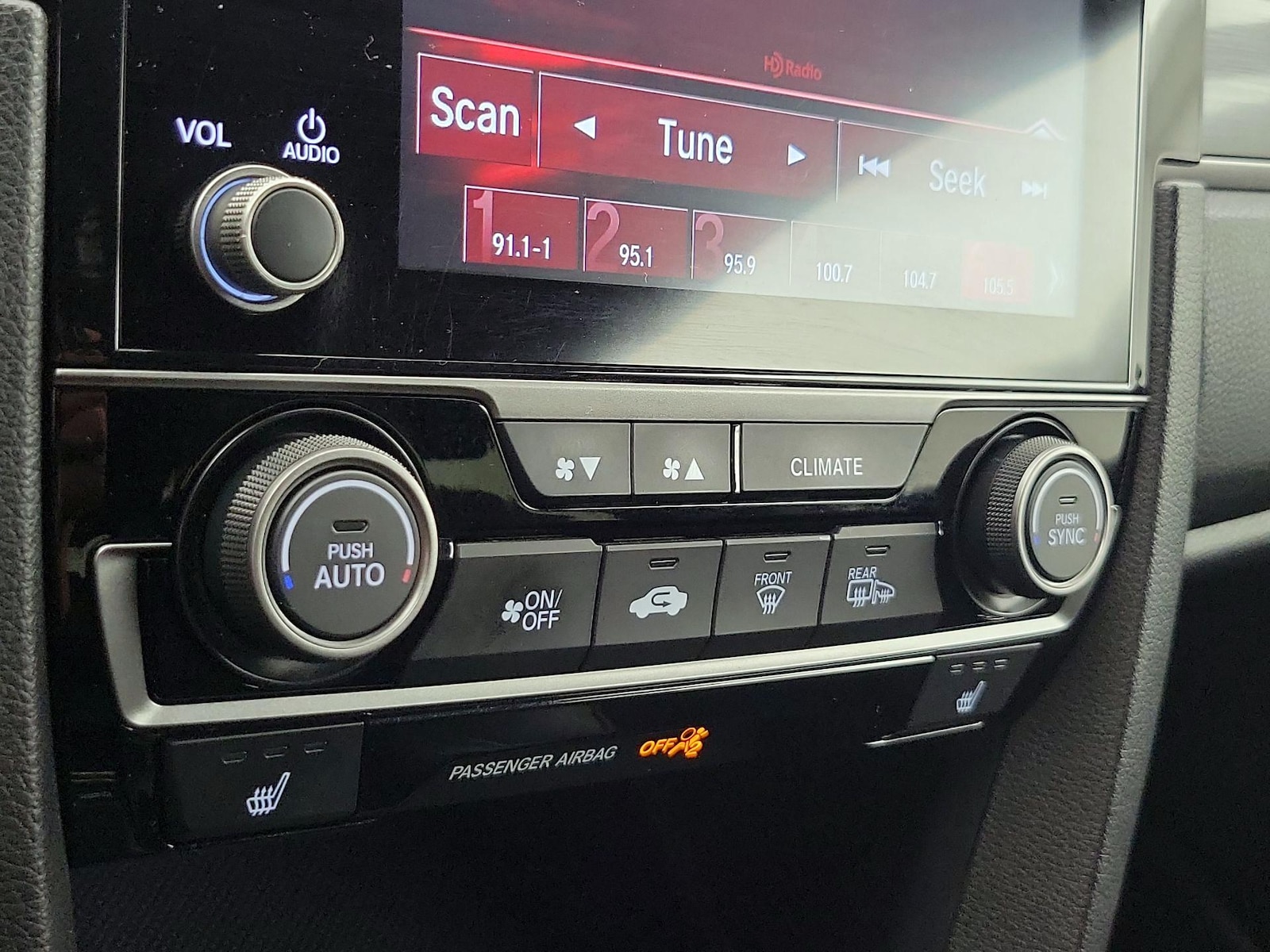 2020 Honda Civic Hatchback EX - Photo 17