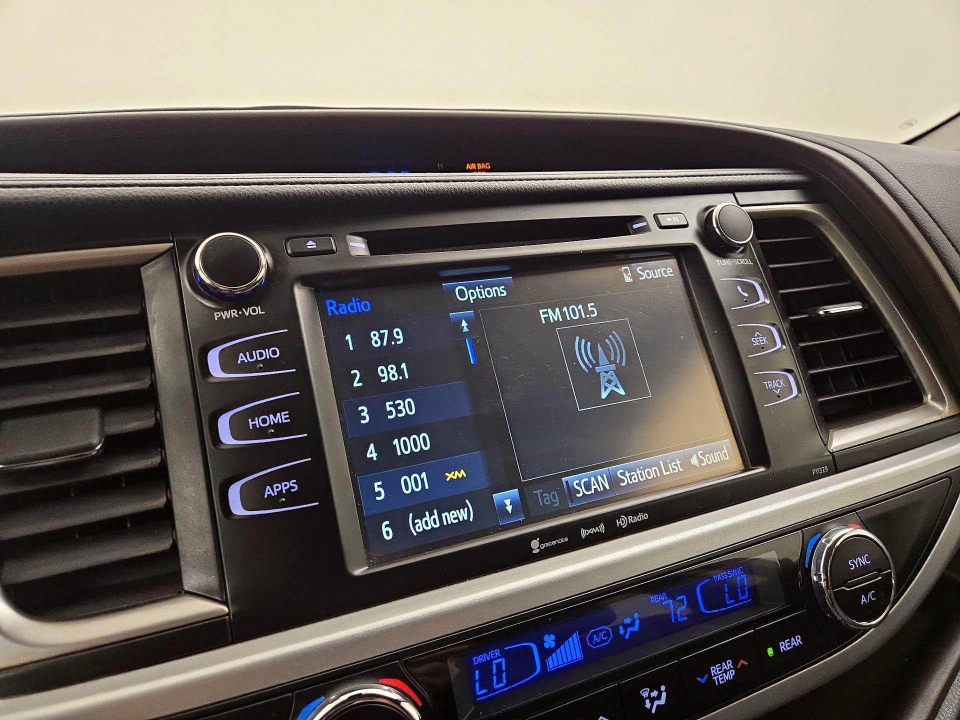 Thumbnail: 2018 Toyota Highlander - 15