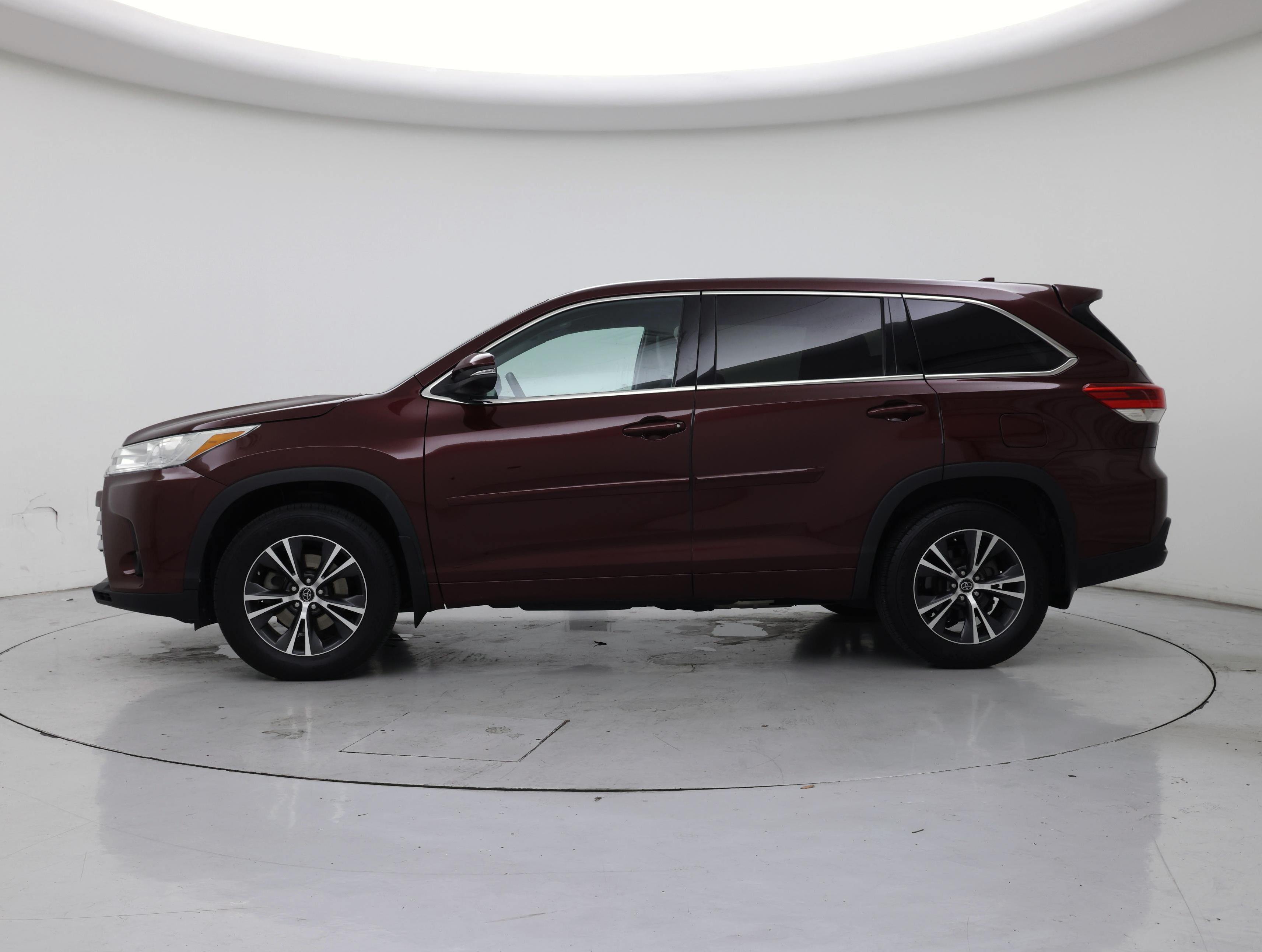 Thumbnail: 2018 Toyota Highlander - 3