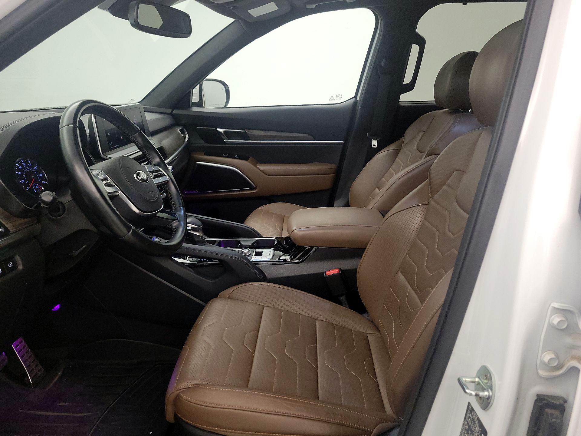 Thumbnail: 2020 Kia Telluride - 11