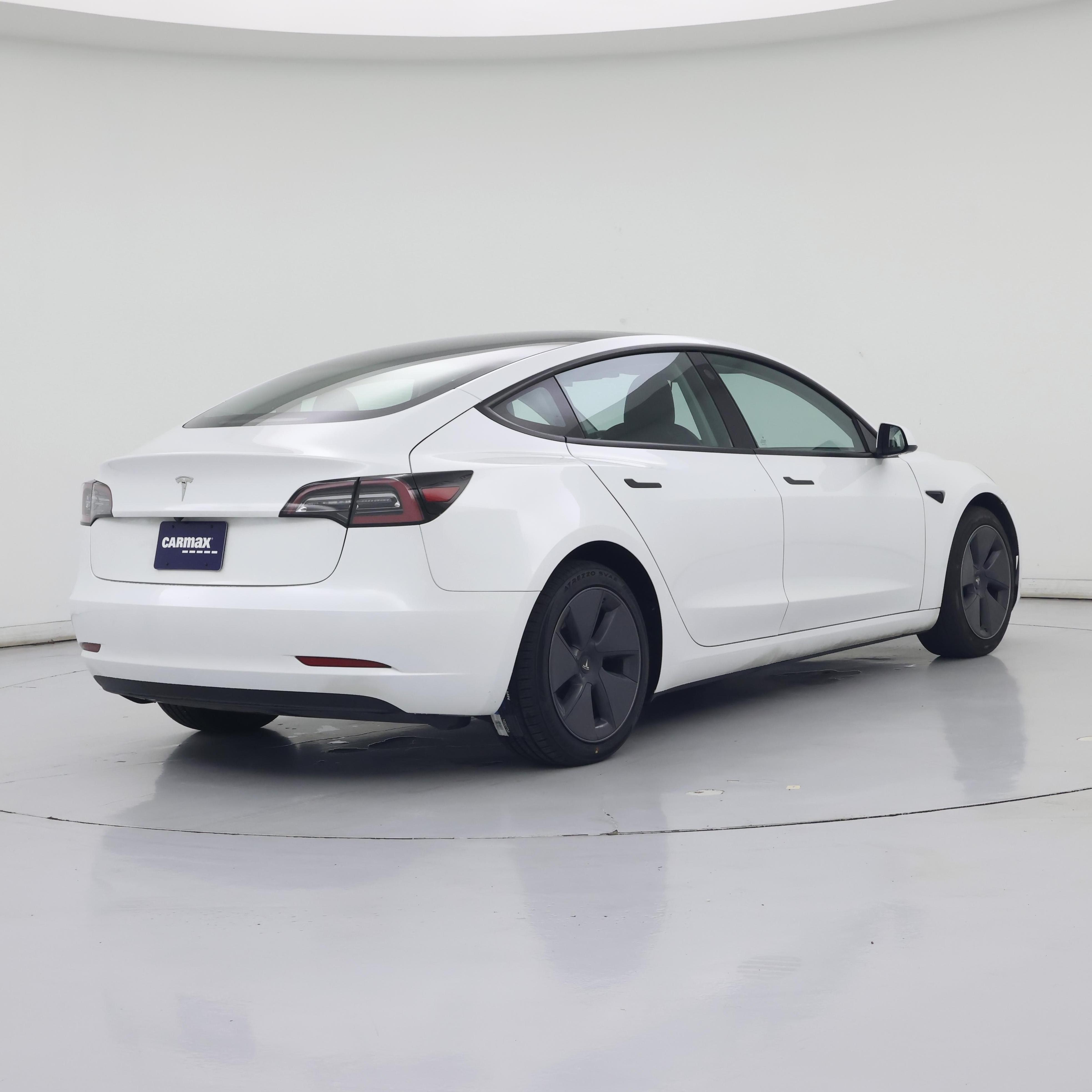 Thumbnail: 2023 Tesla Model 3 - 8