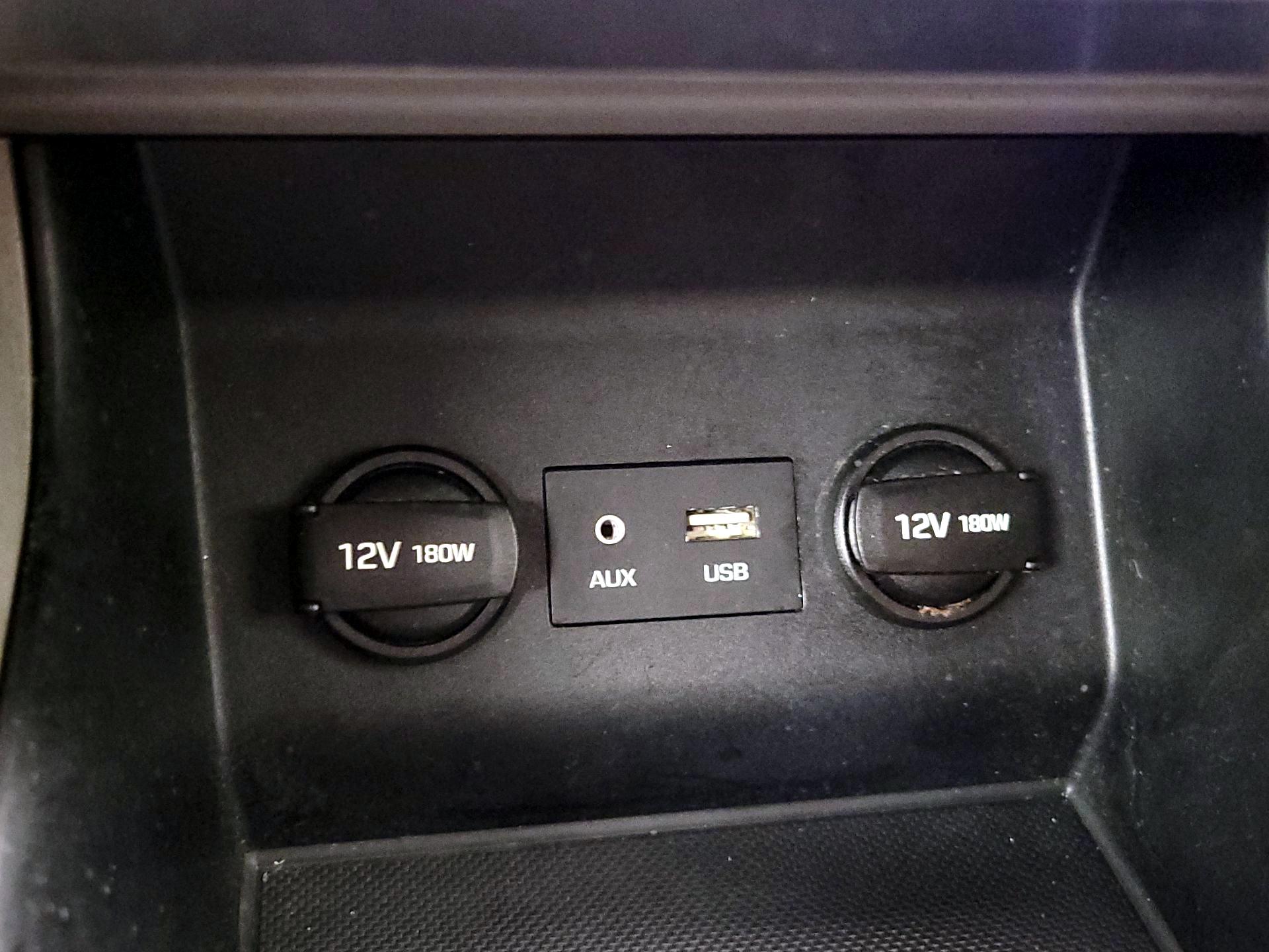 Thumbnail: 2019 Hyundai Elantra - 16