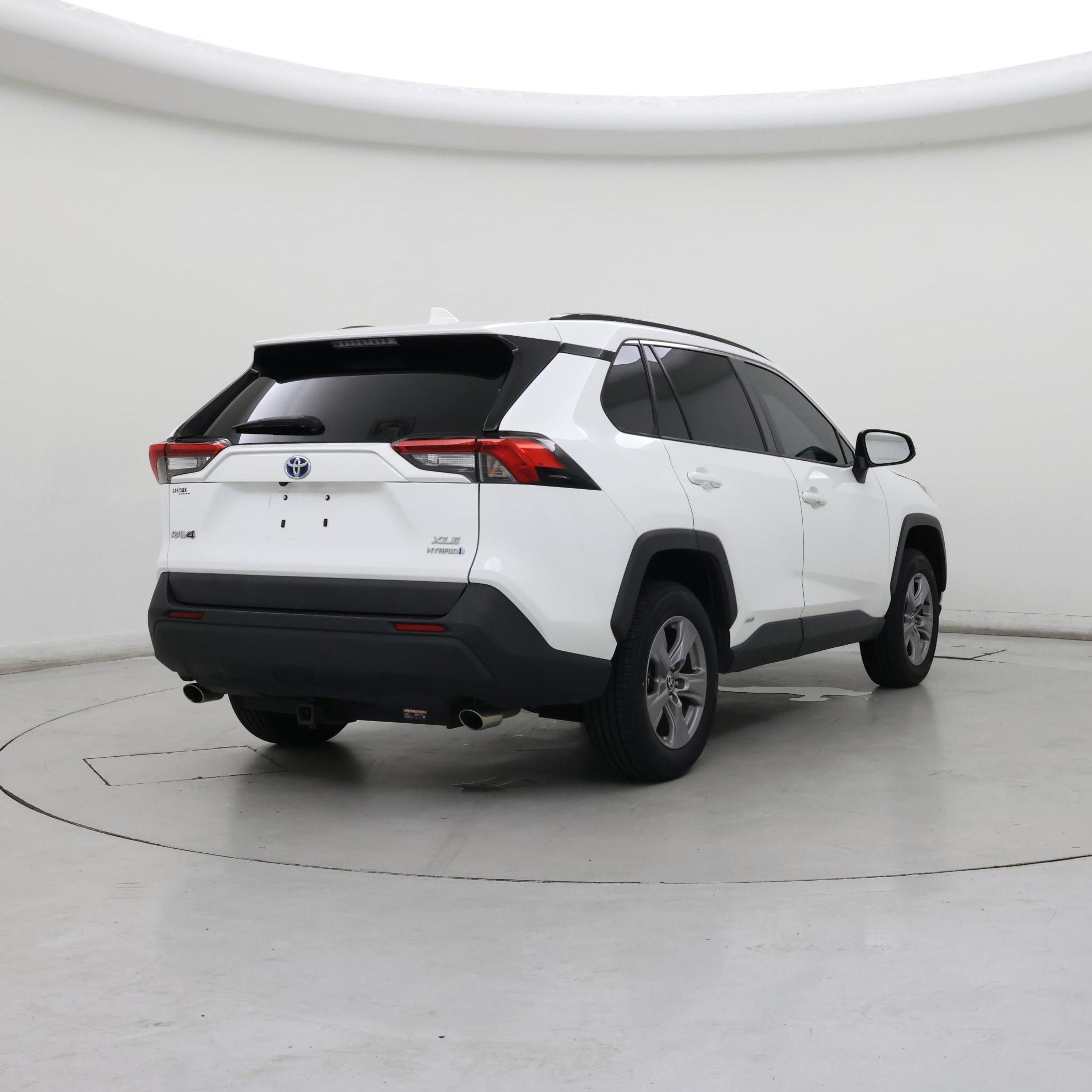 Thumbnail: 2022 Toyota RAV4 - 8