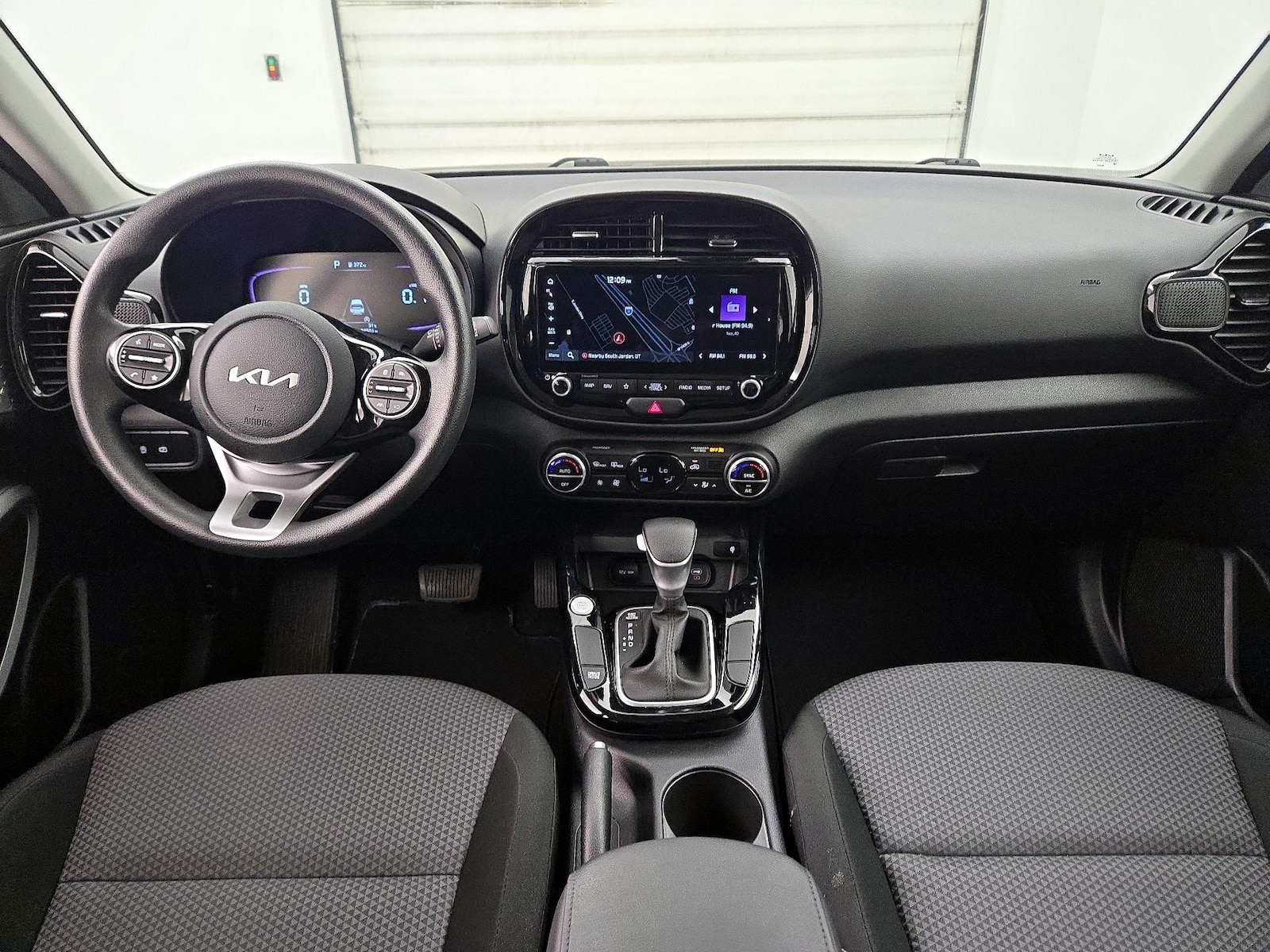 2023 Kia Soul S - Photo 10