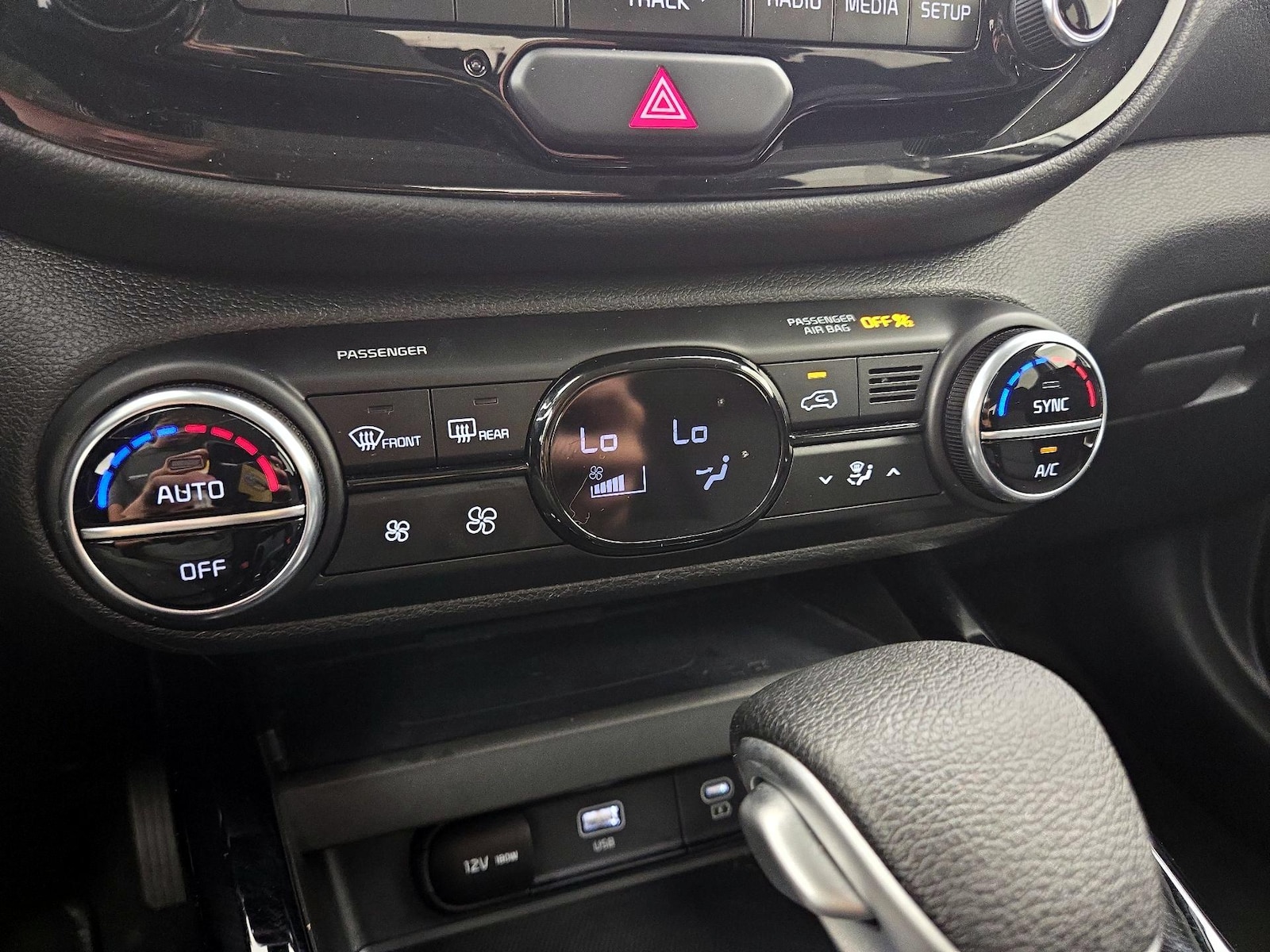 2023 Kia Soul S - Photo 18