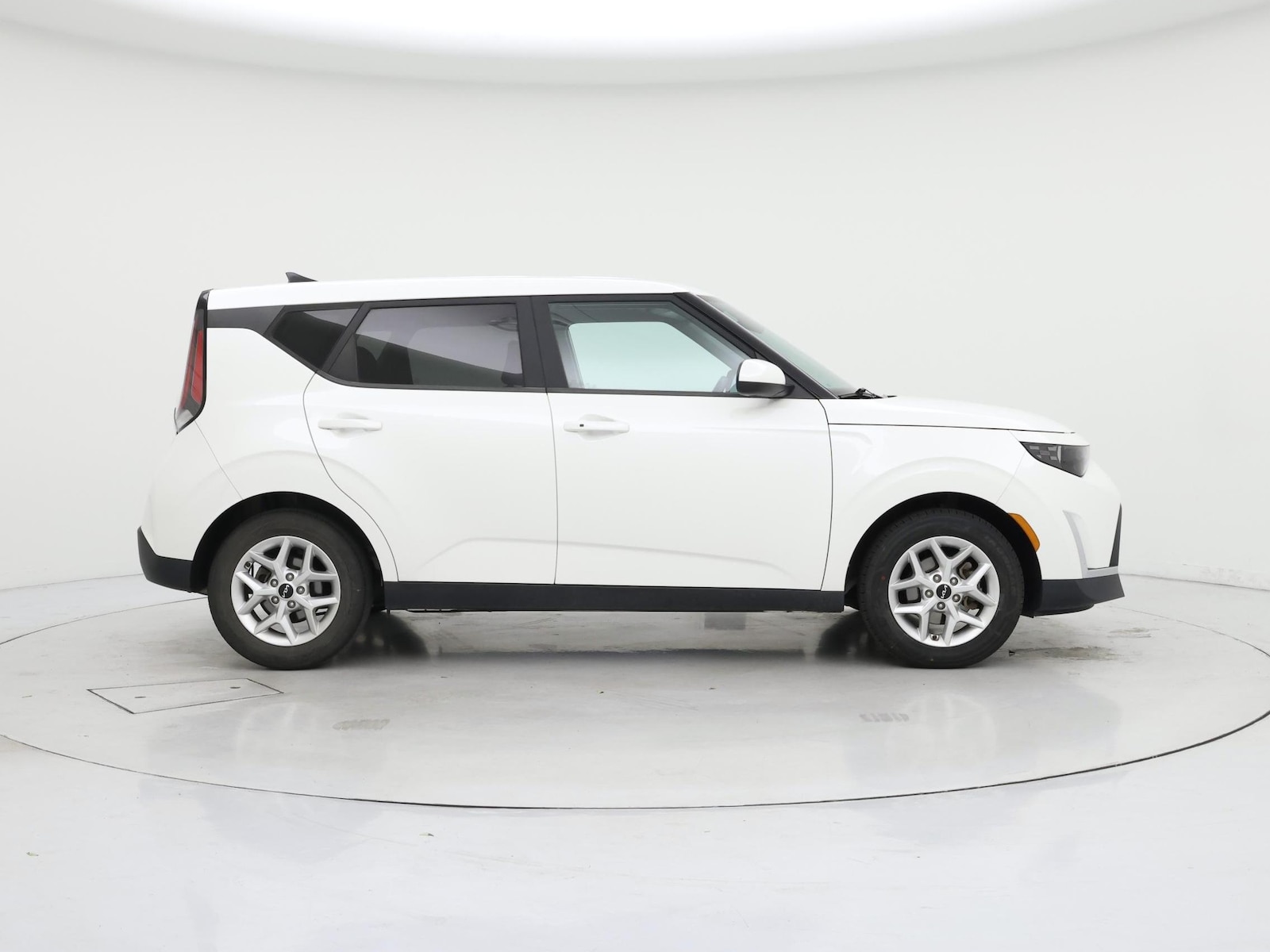 2023 Kia Soul S - Photo 8