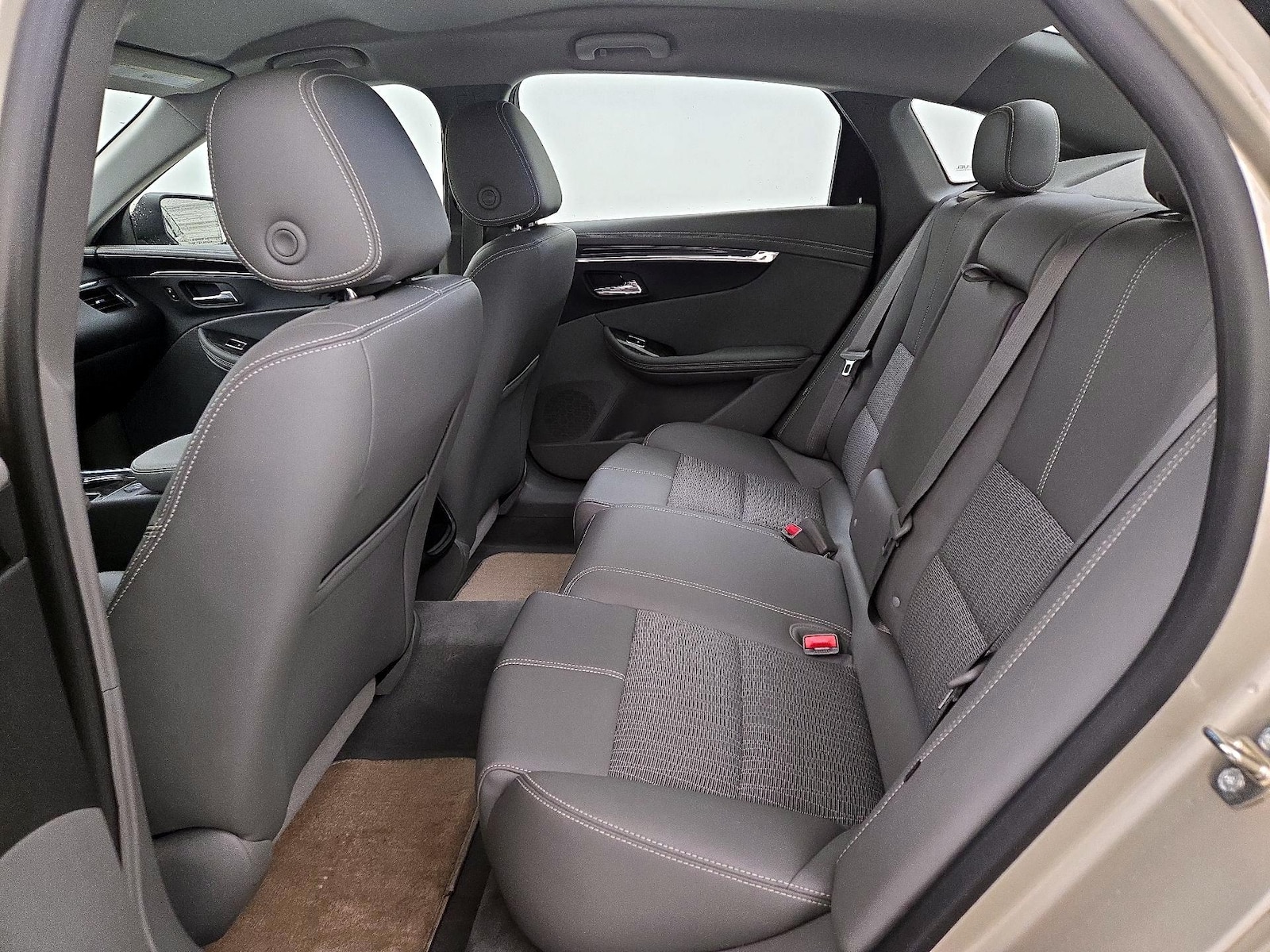 2015 Chevrolet Impala 2LT - Photo 20