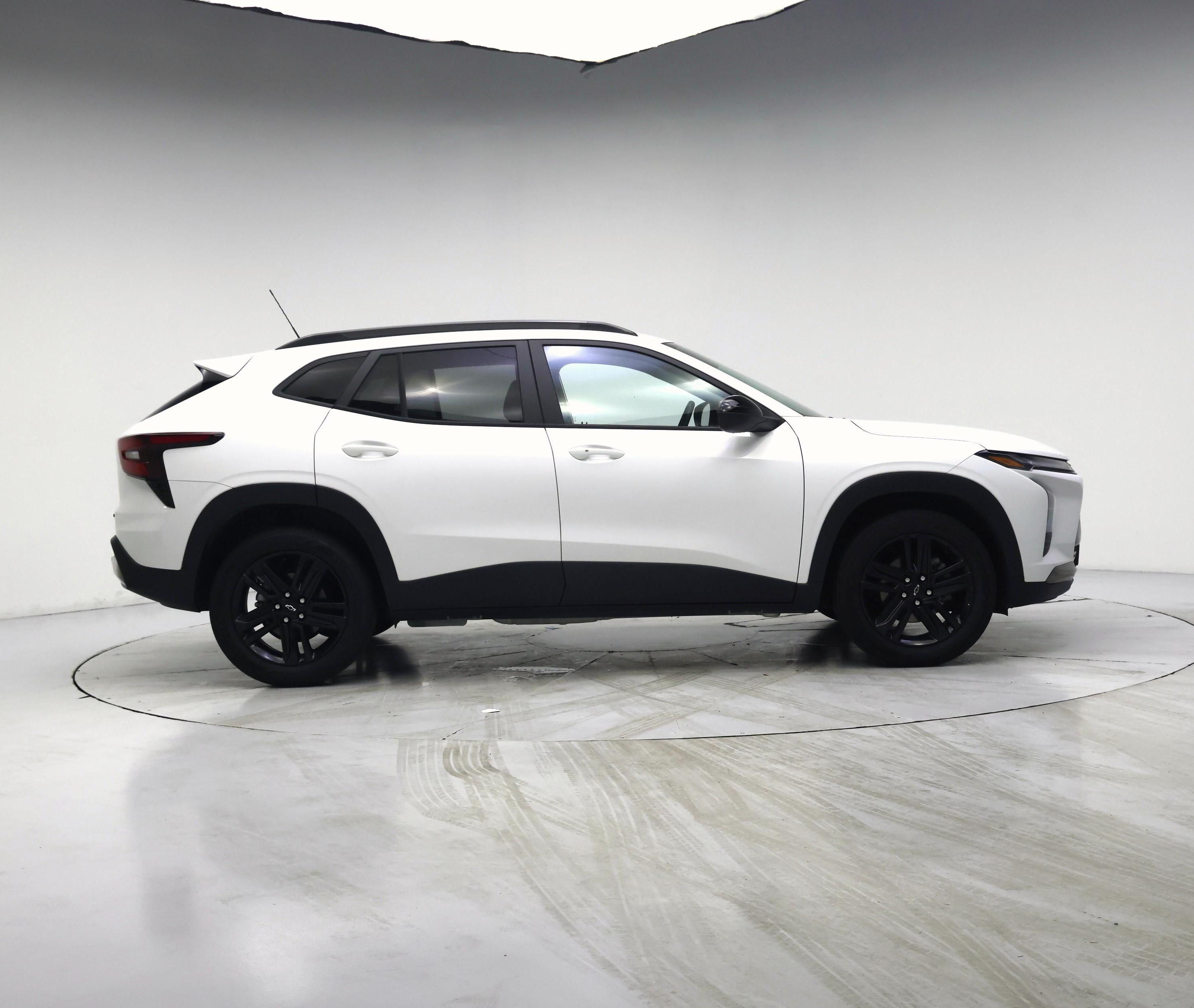 Thumbnail: 2024 Chevrolet Trax - 7