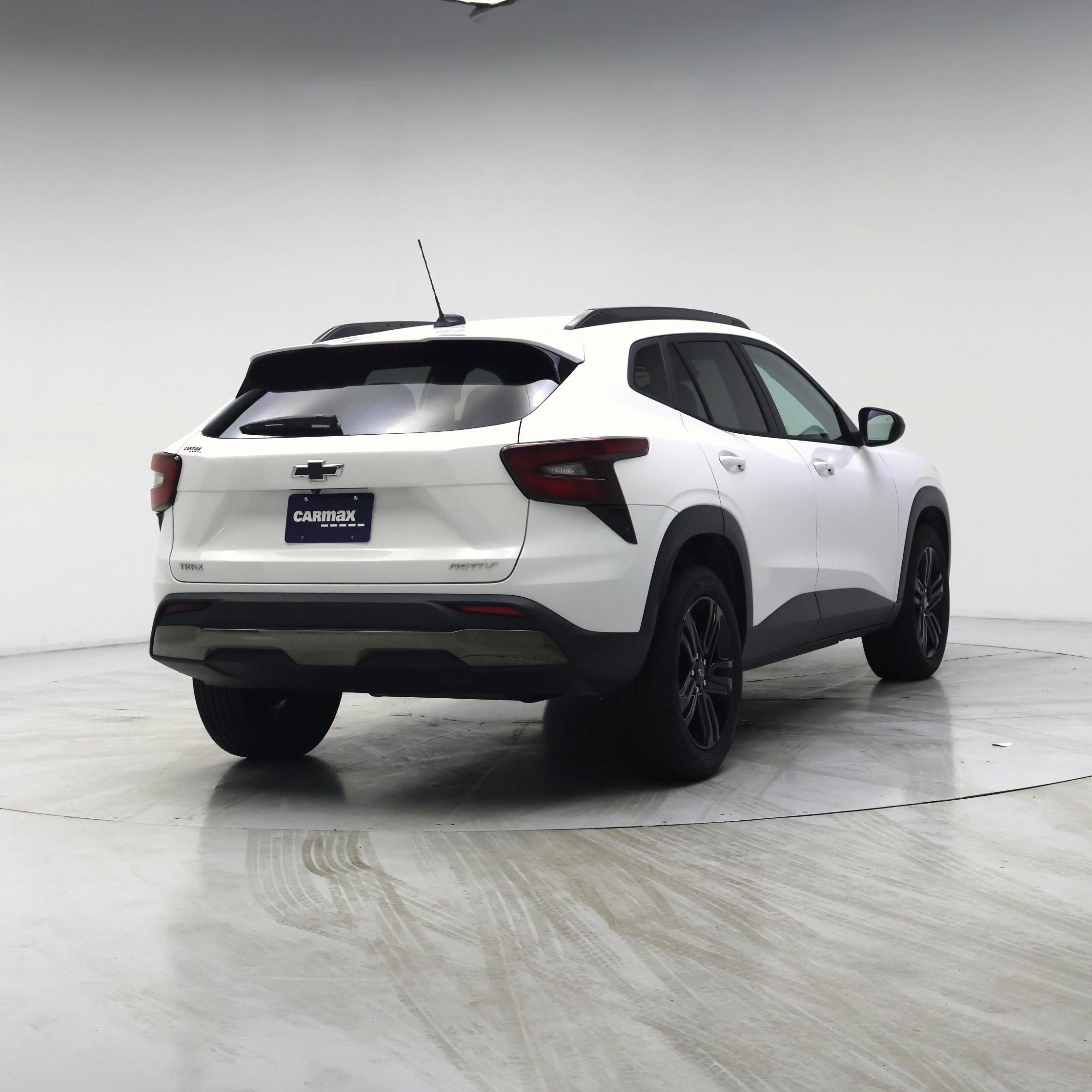Thumbnail: 2024 Chevrolet Trax - 8