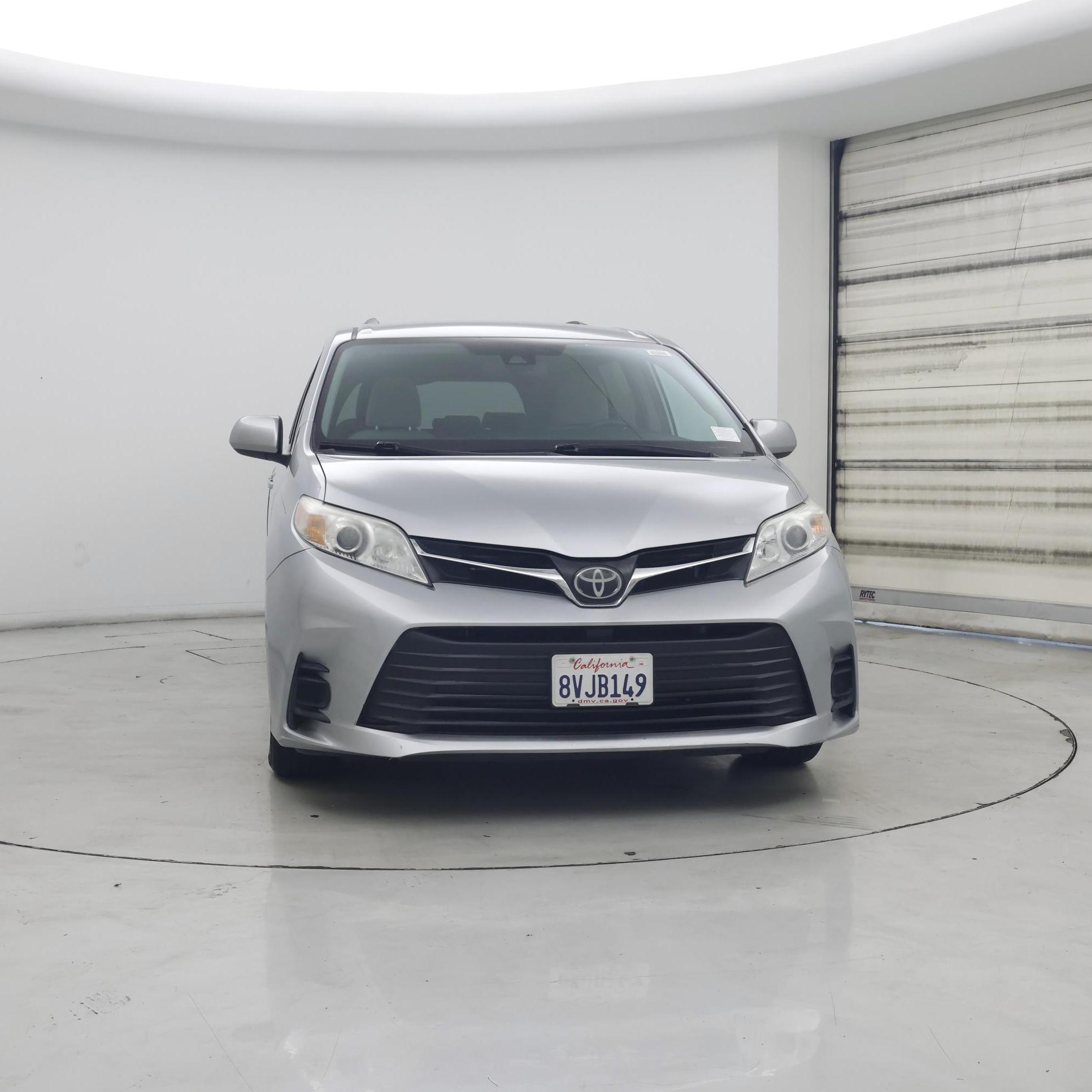 Thumbnail: 2019 Toyota Sienna - 5