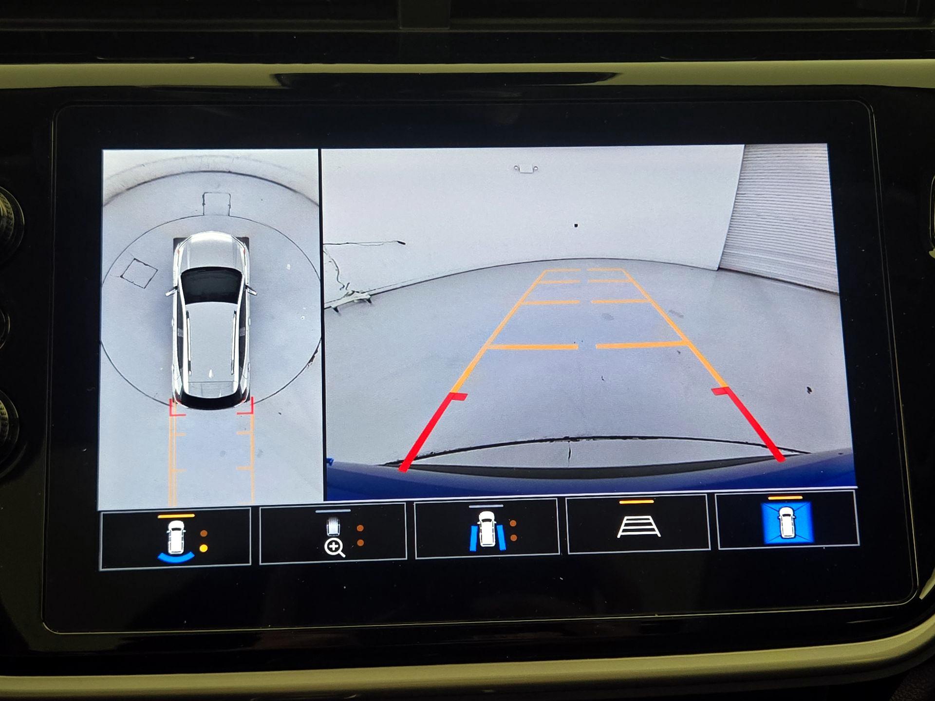 Thumbnail: 2022 Chevrolet Bolt EUV - 15
