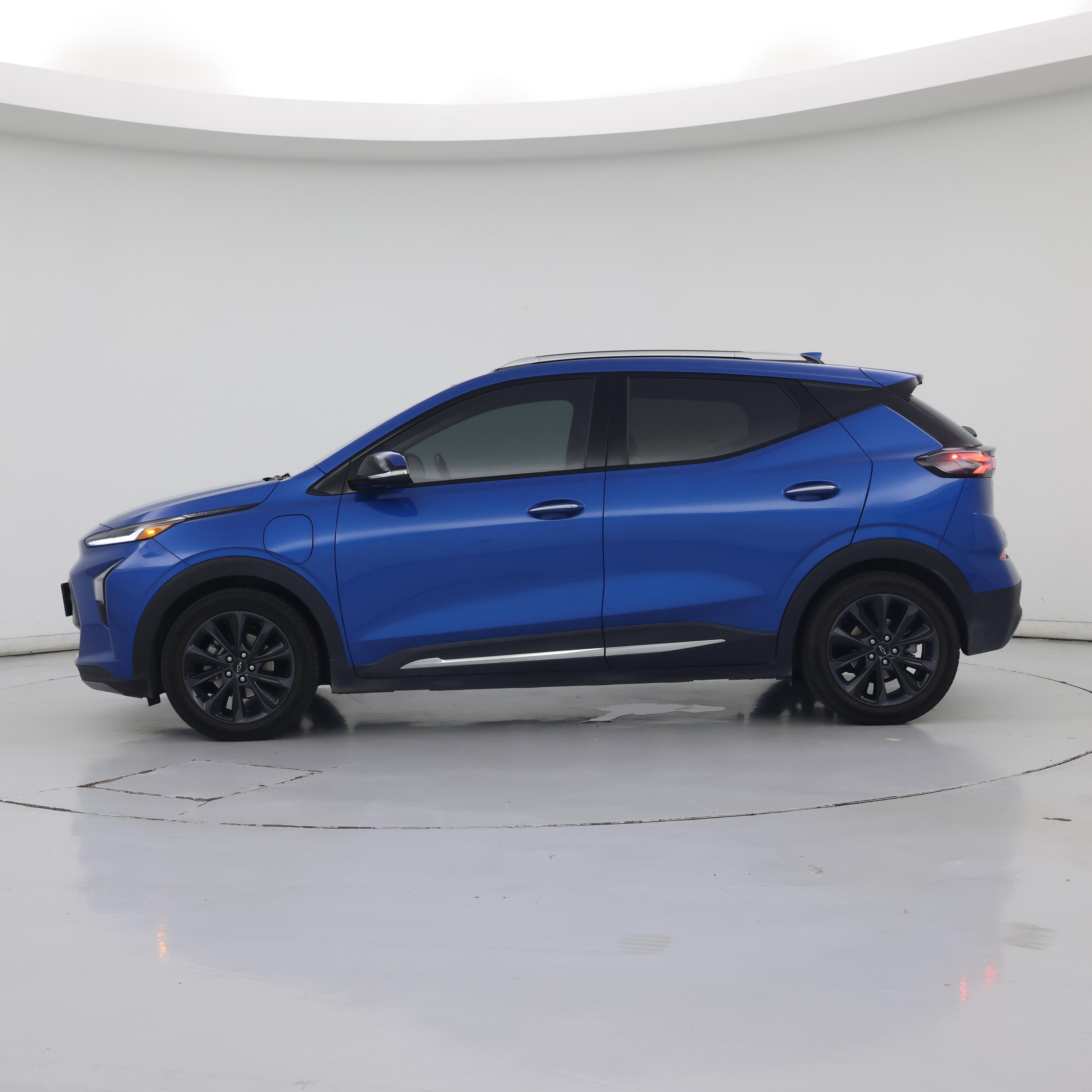Thumbnail: 2022 Chevrolet Bolt EUV - 3