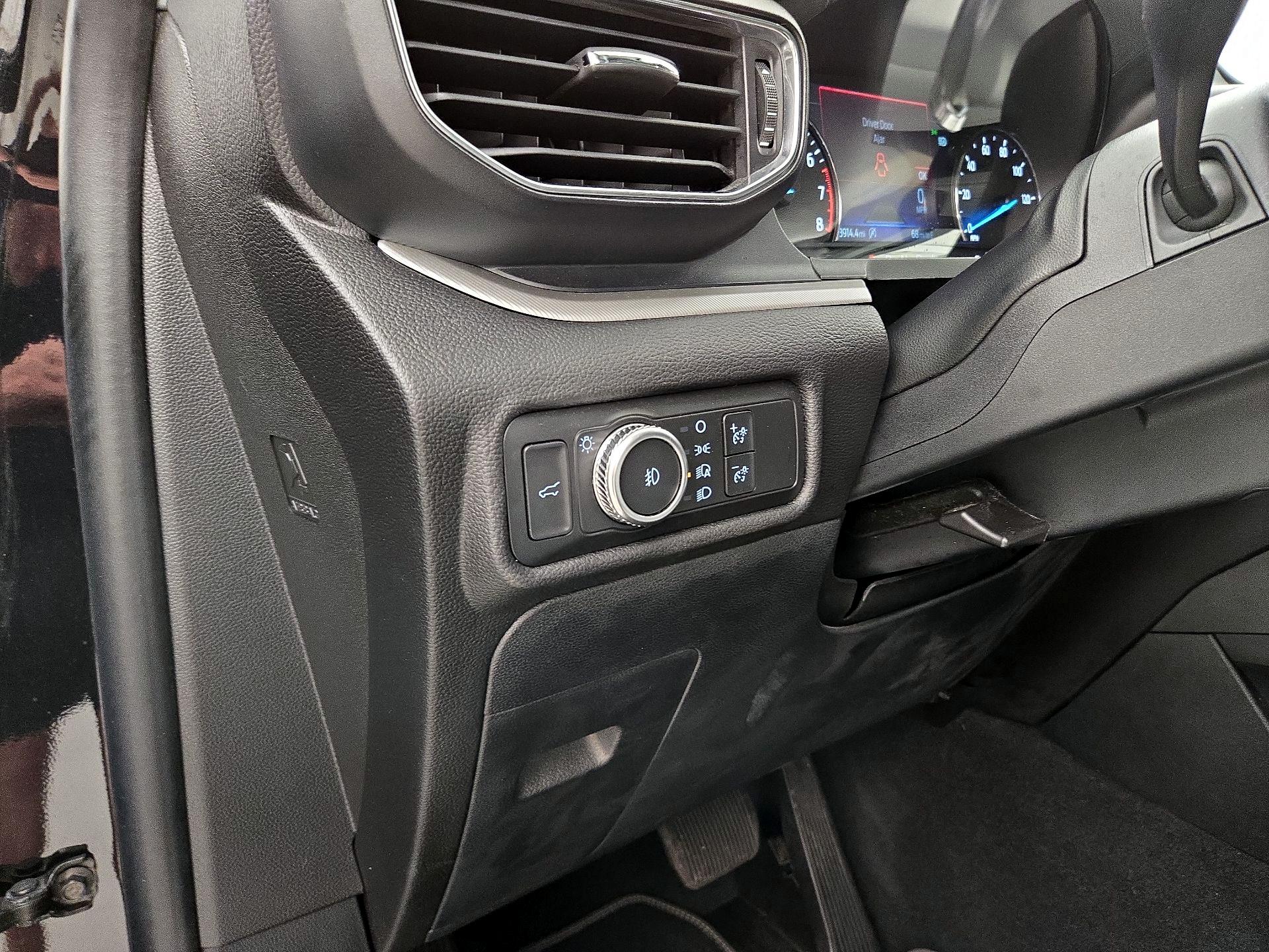 Thumbnail: 2021 Ford Explorer - 13