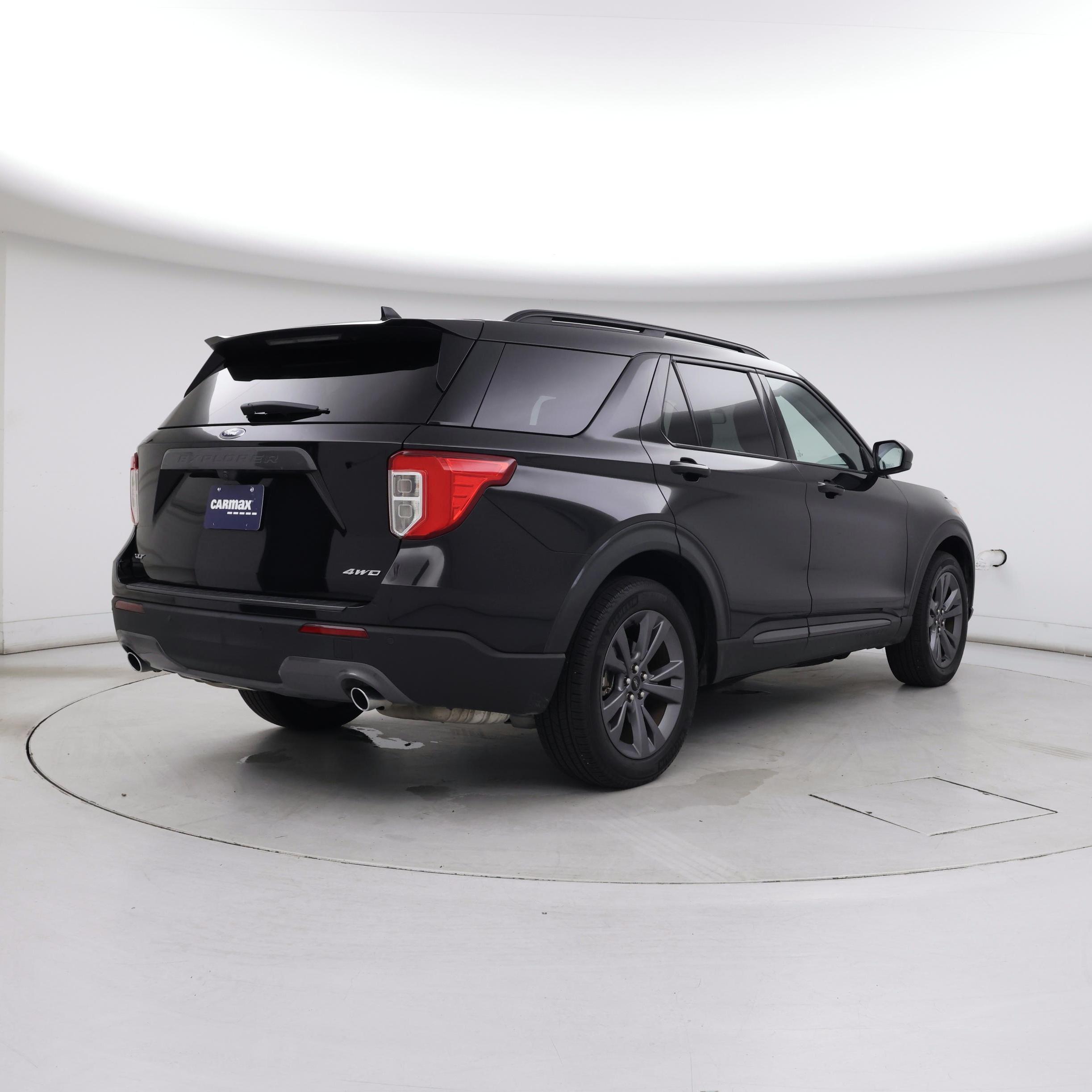 Thumbnail: 2021 Ford Explorer - 8