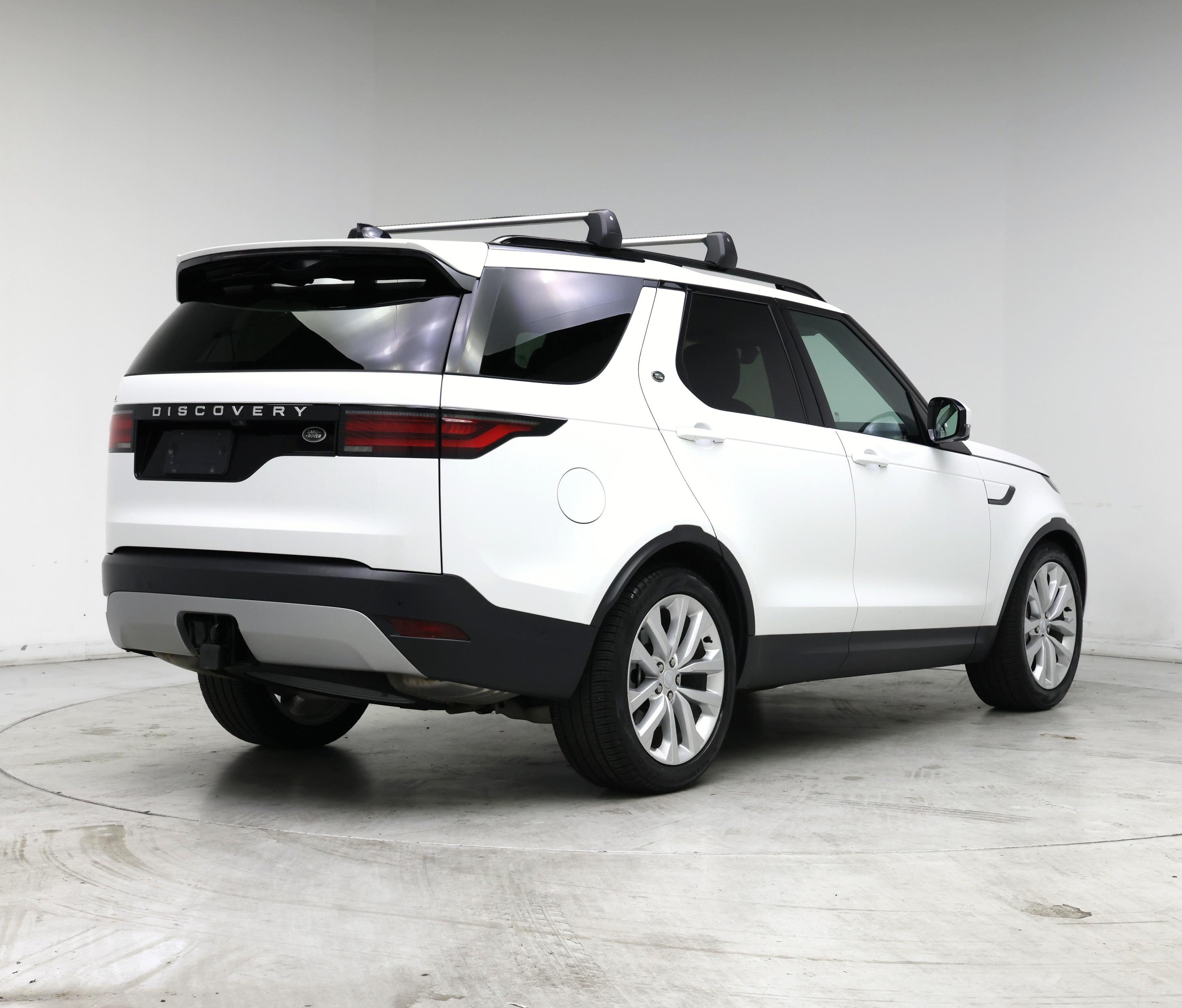 Thumbnail: 2023 Land Rover Discovery - 8