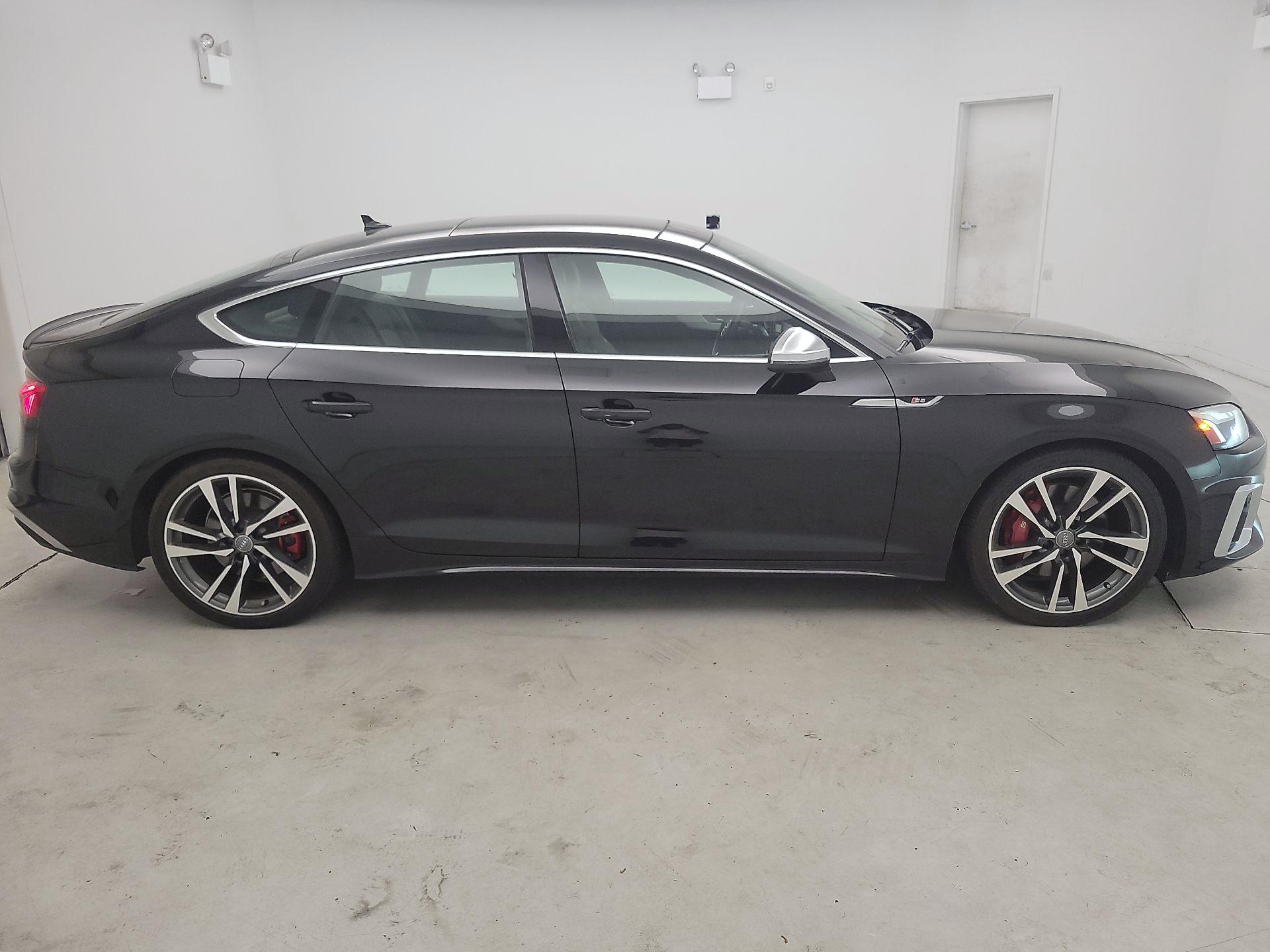 Thumbnail: 2021 Audi S5 - 4