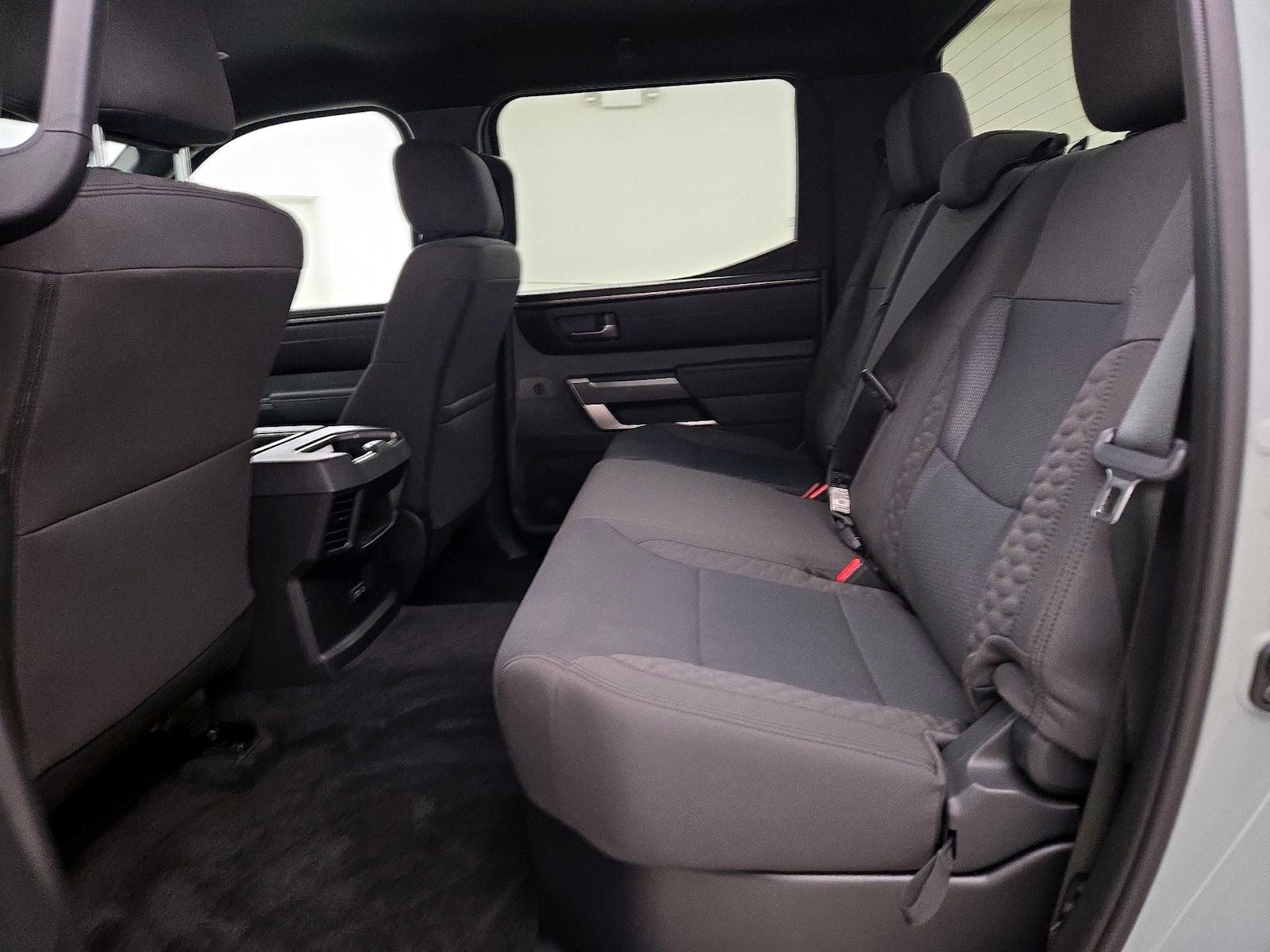 2025 Toyota Tundra SR5 - Photo 19