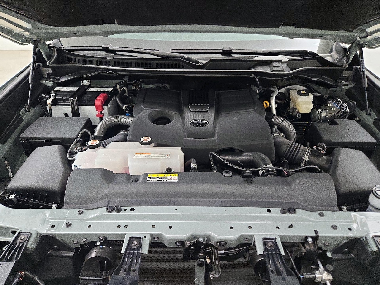 2025 Toyota Tundra SR5 - Photo 21