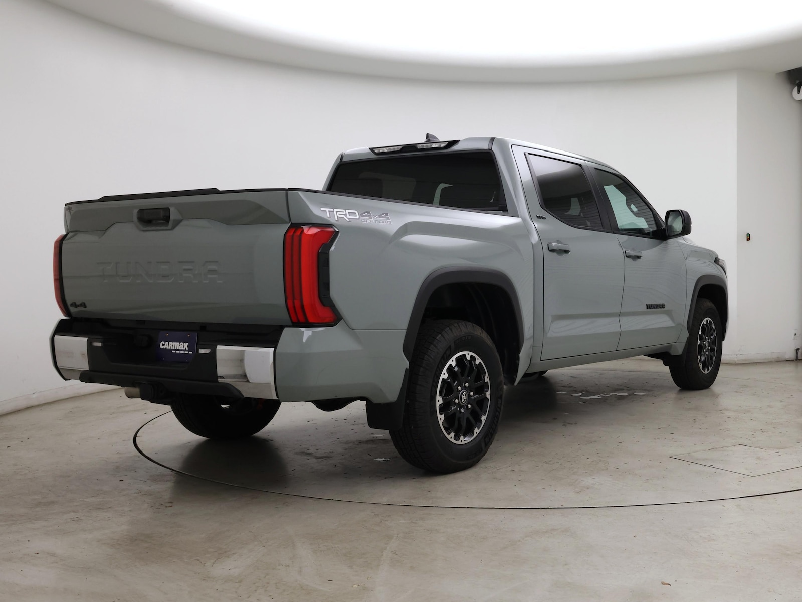 2025 Toyota Tundra SR5 - Photo 9