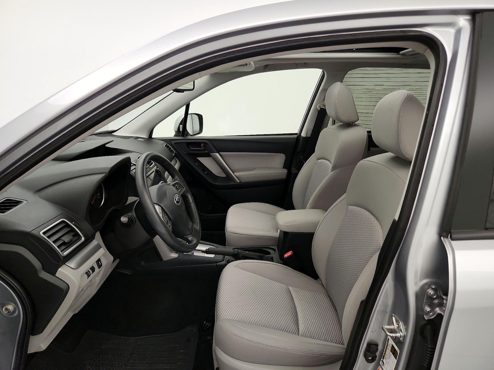 2016 Subaru Forester i Premium - Photo 12