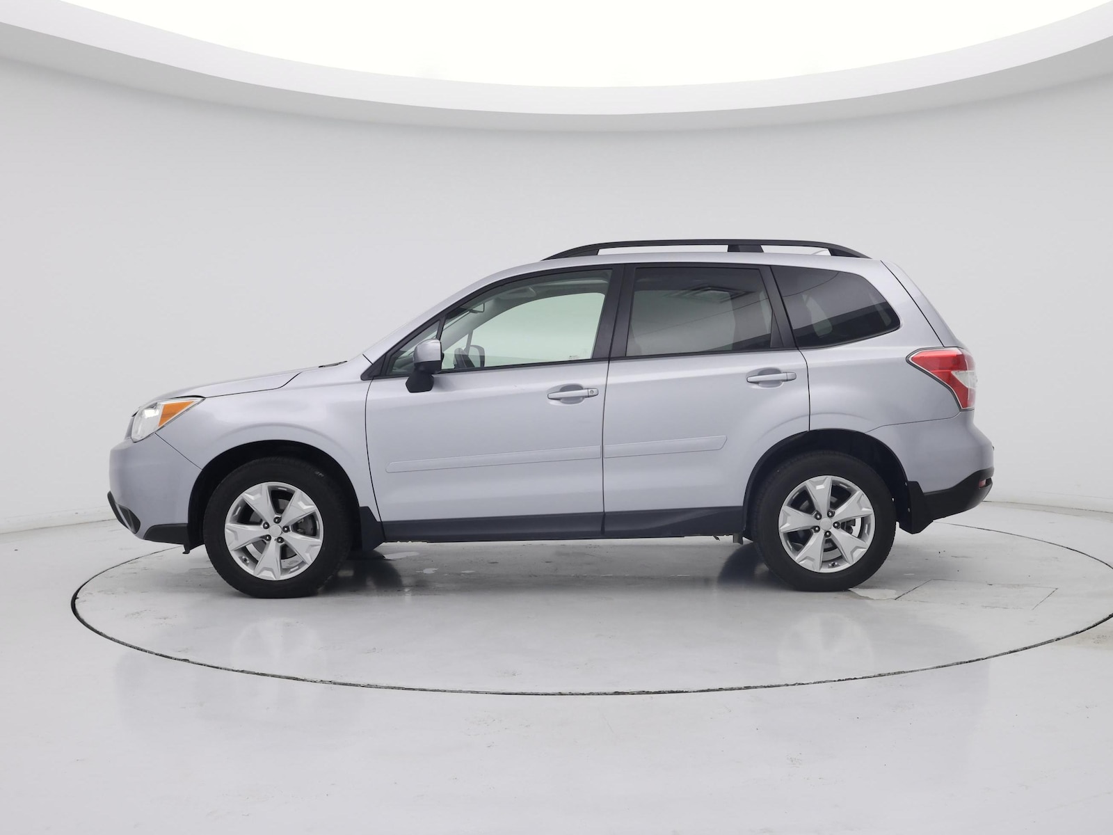 2016 Subaru Forester i Premium - Photo 4