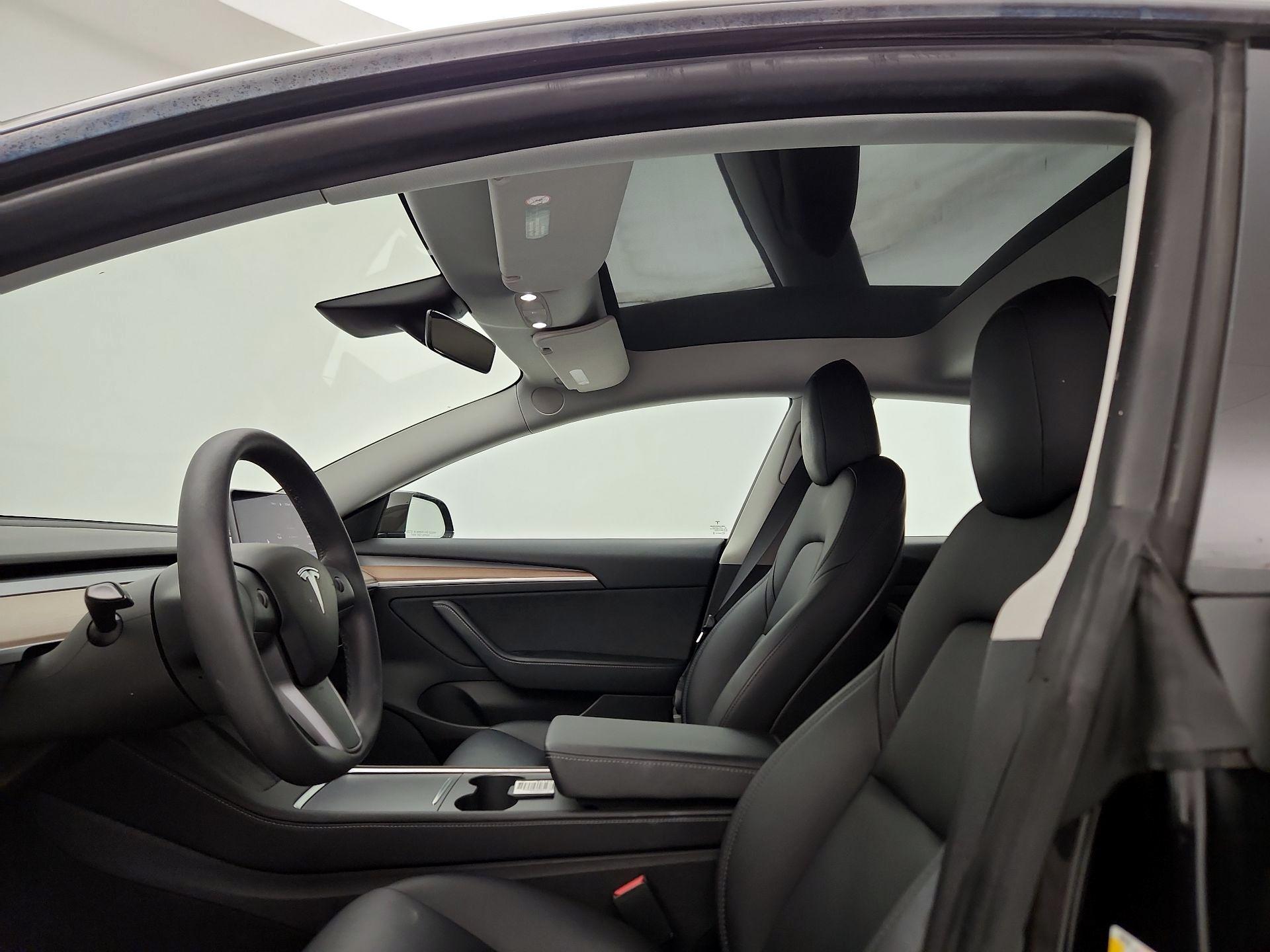 Thumbnail: 2021 Tesla Model 3 - 20