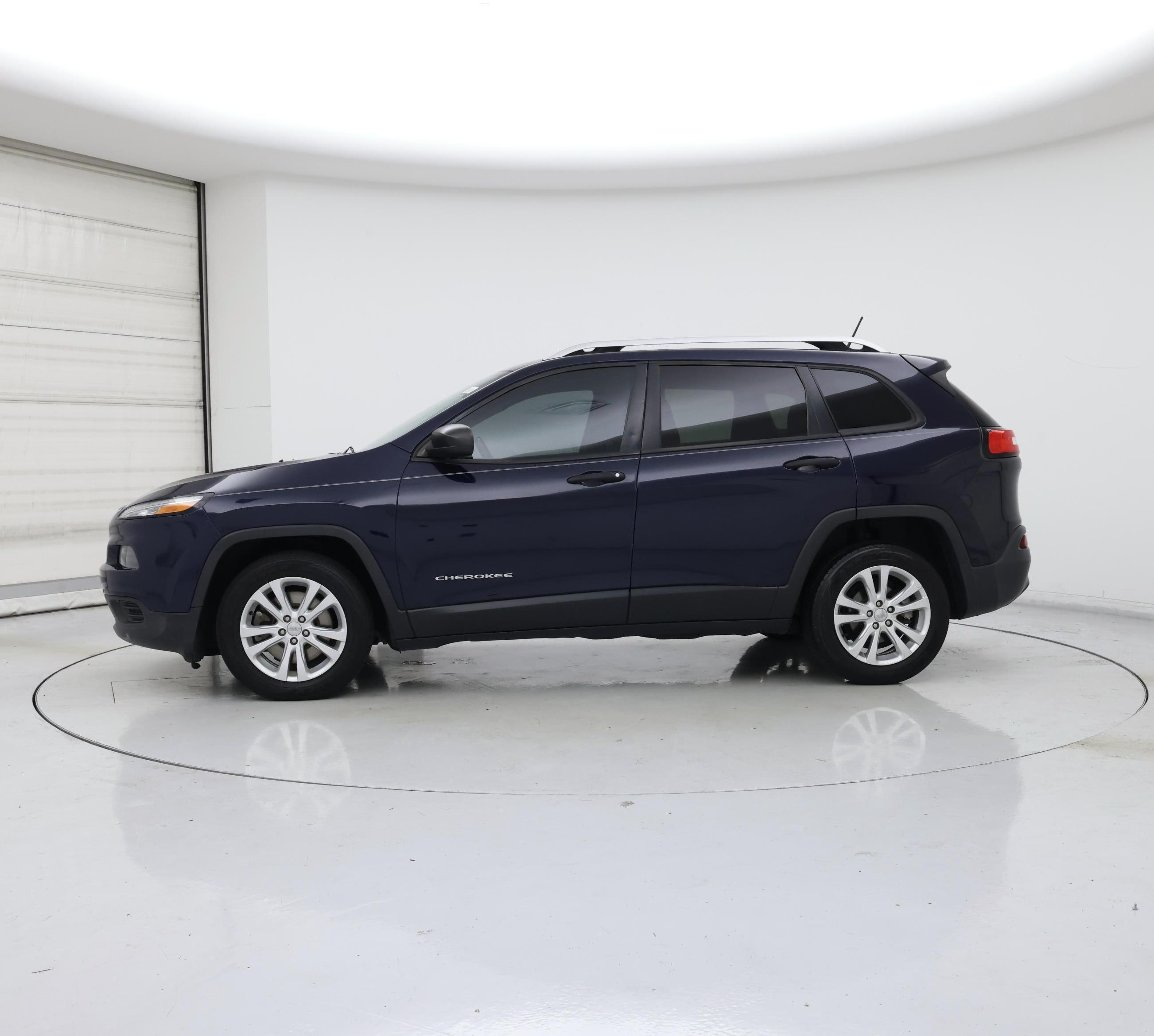Thumbnail: 2015 Jeep Cherokee - 3