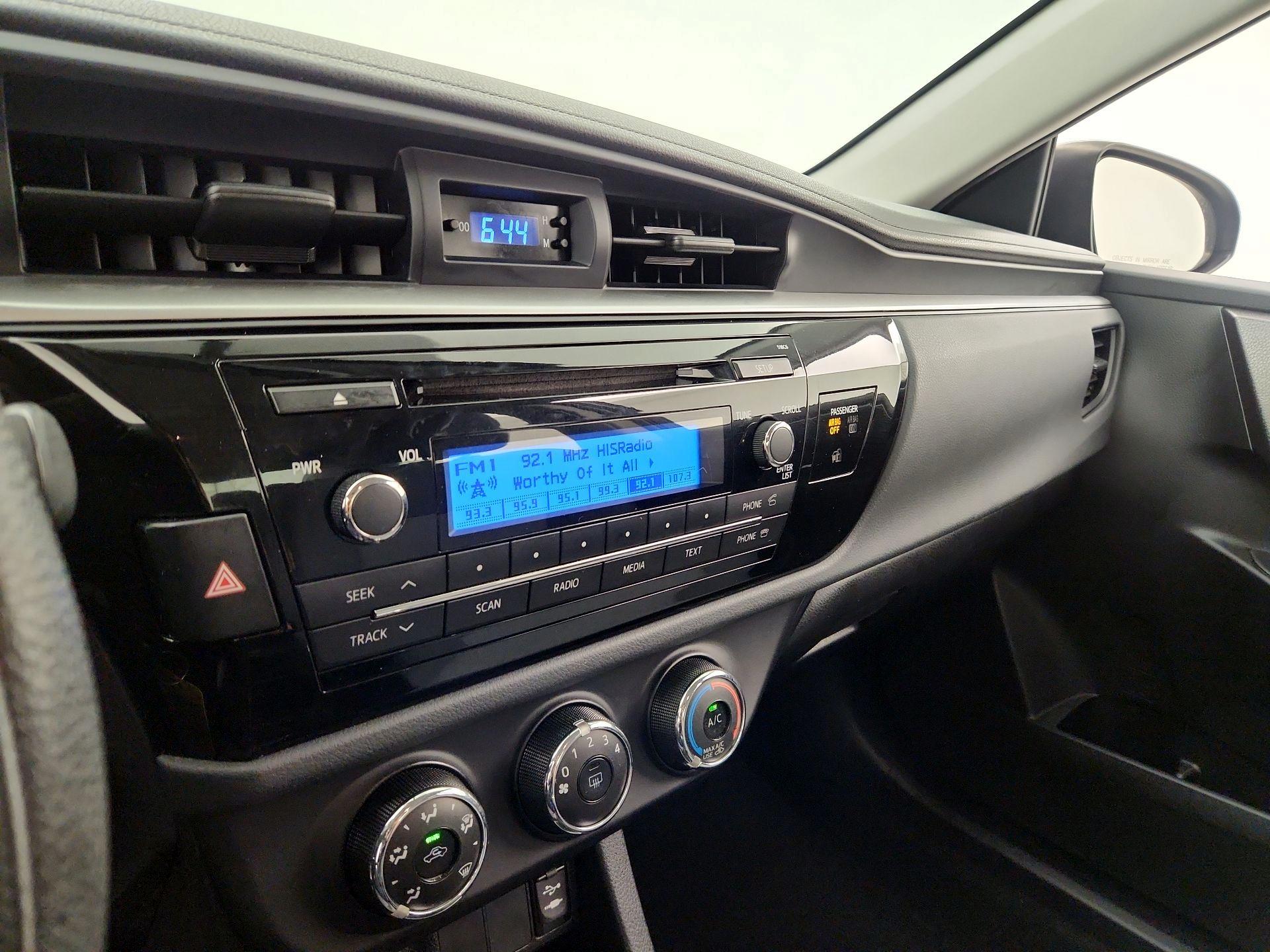 Thumbnail: 2015 Toyota Corolla - 14