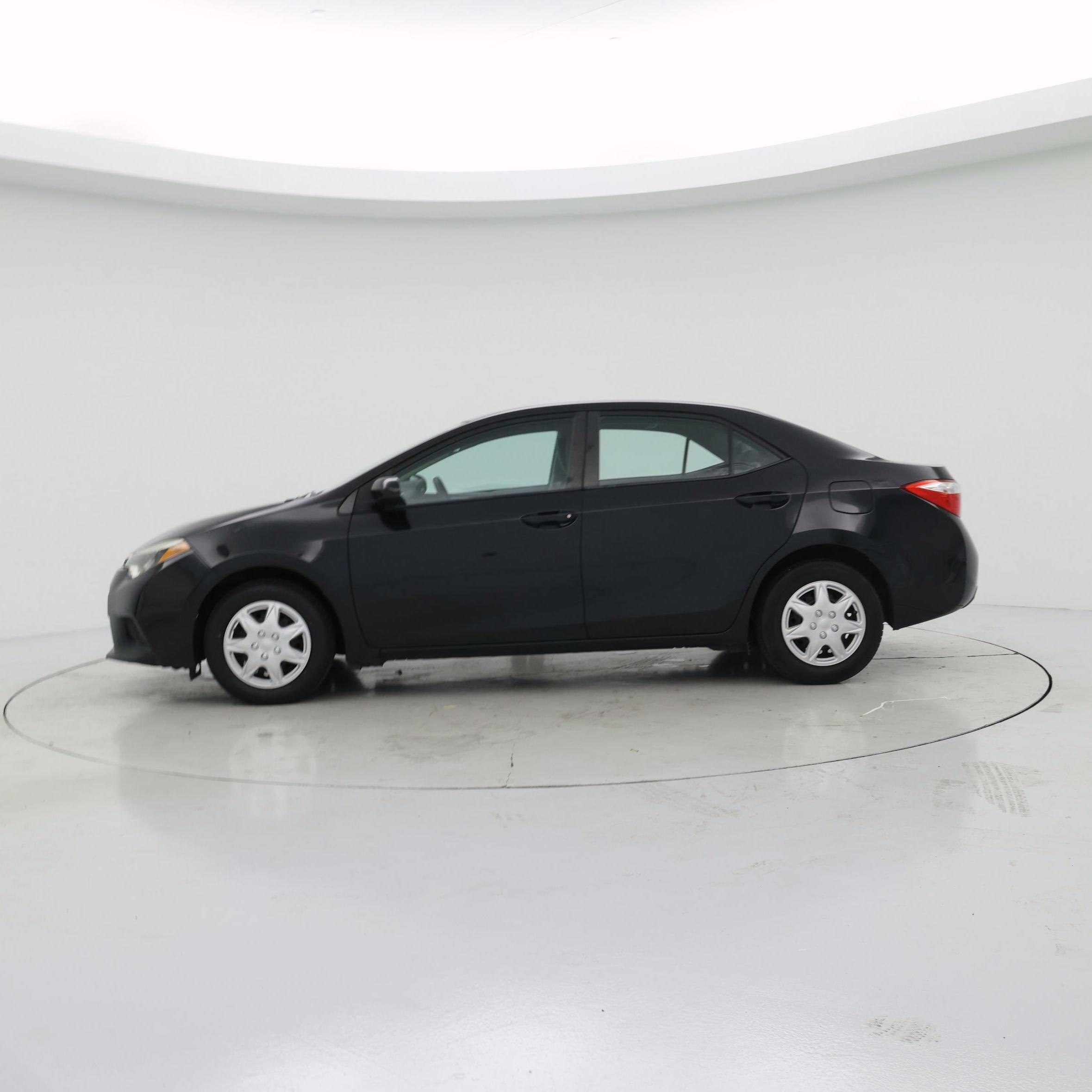 Thumbnail: 2015 Toyota Corolla - 3