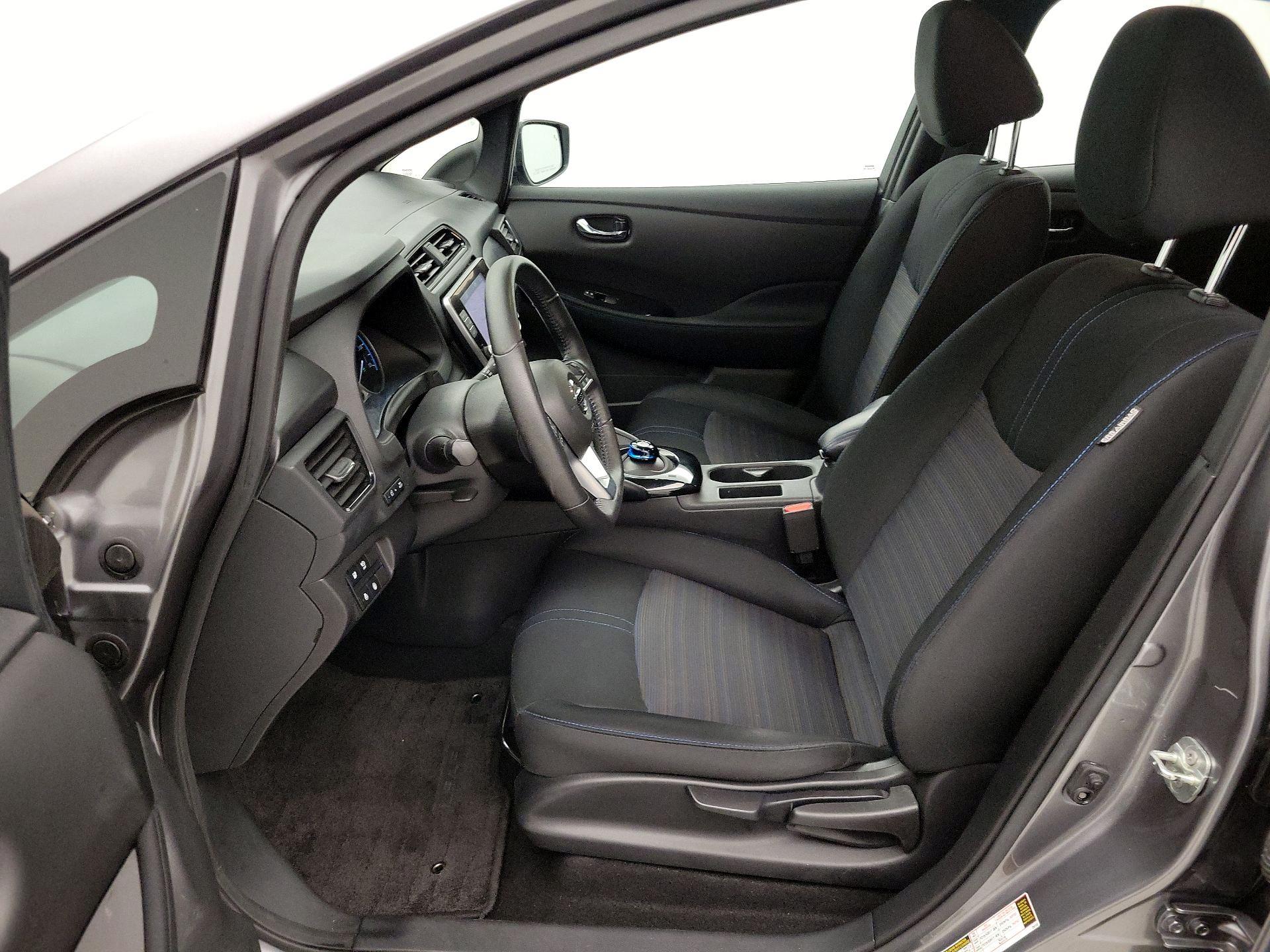 Thumbnail: 2021 Nissan Leaf - 11