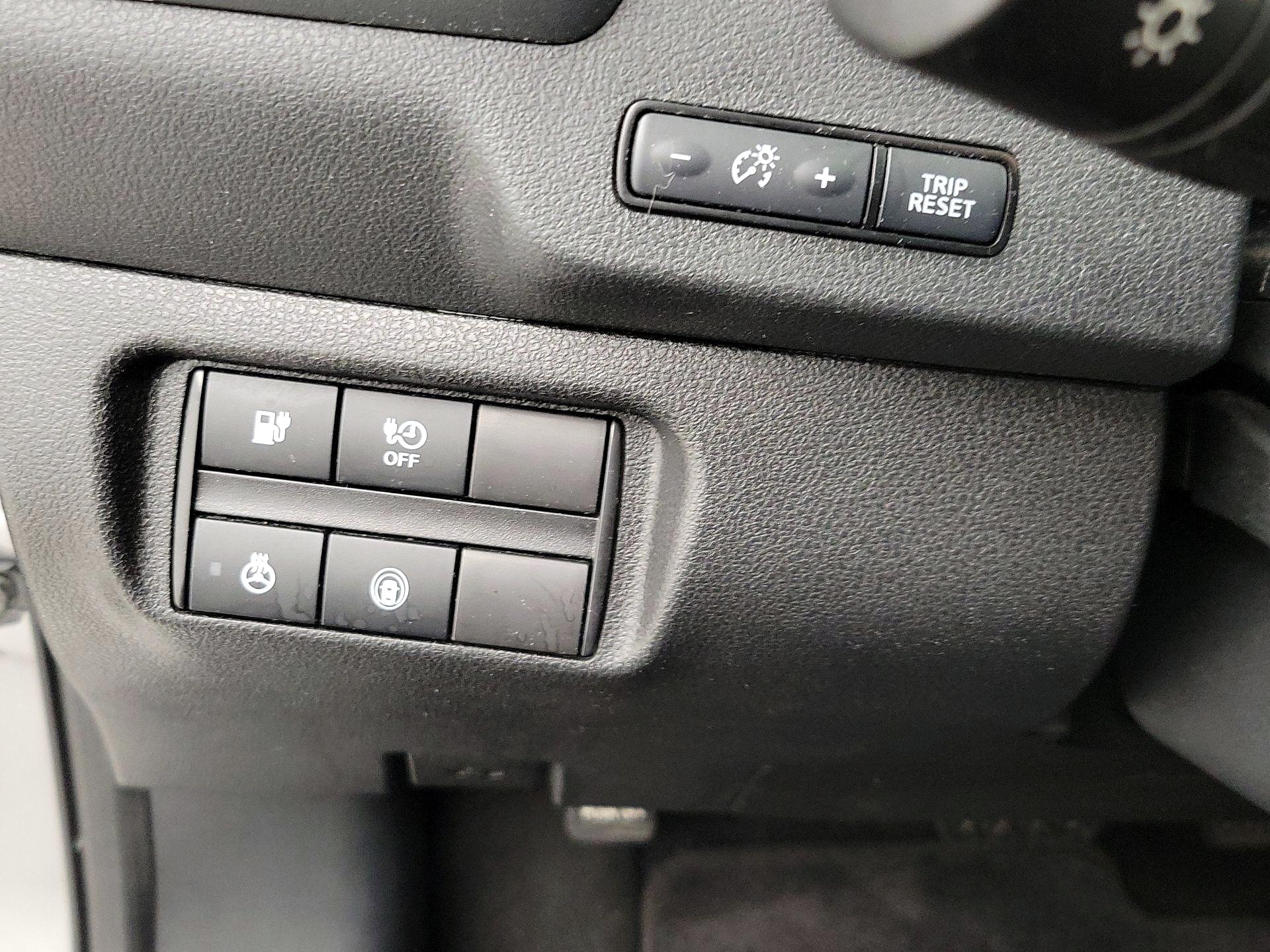 Thumbnail: 2021 Nissan Leaf - 13