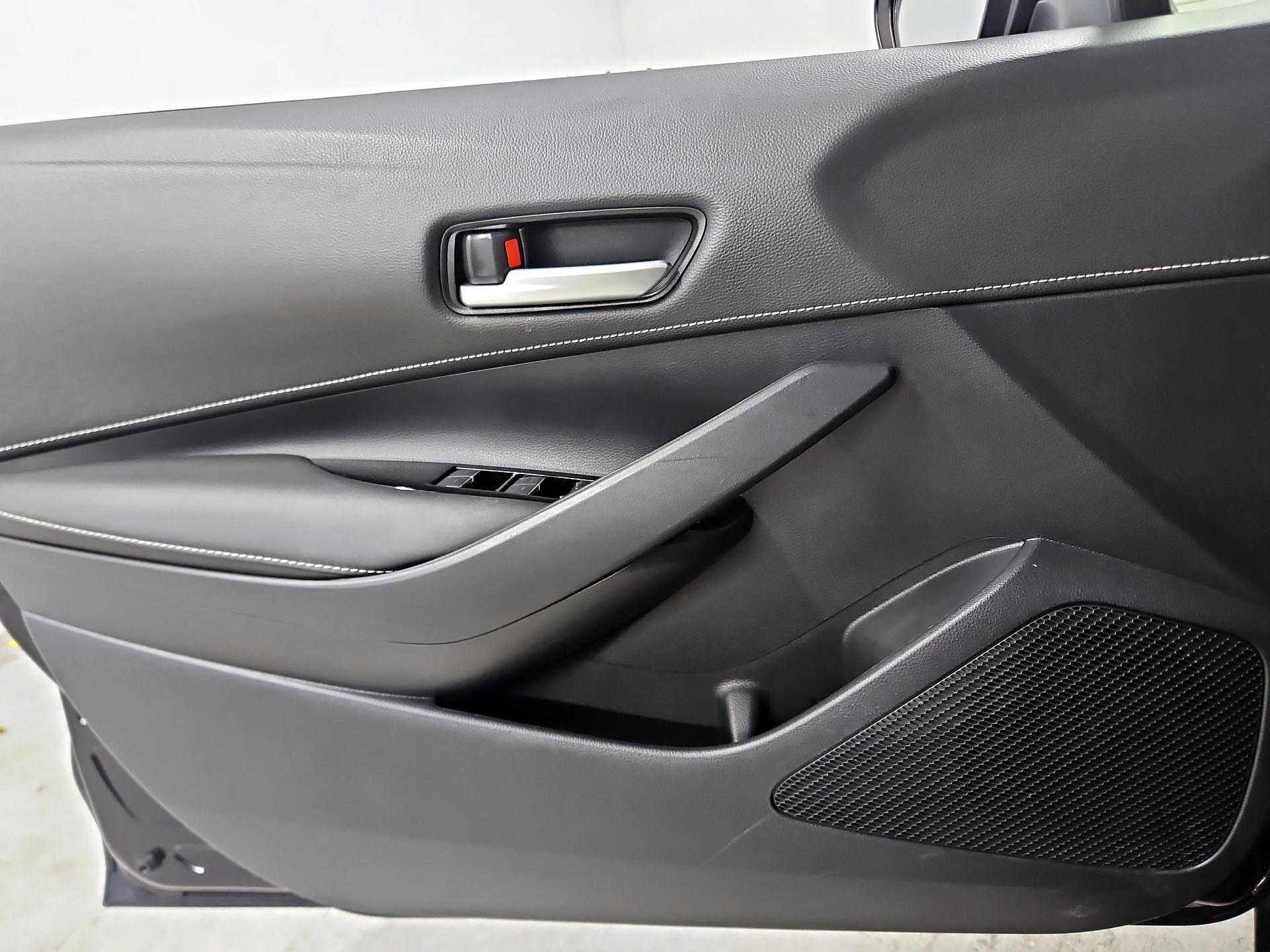 Thumbnail: 2021 Toyota Corolla - 12