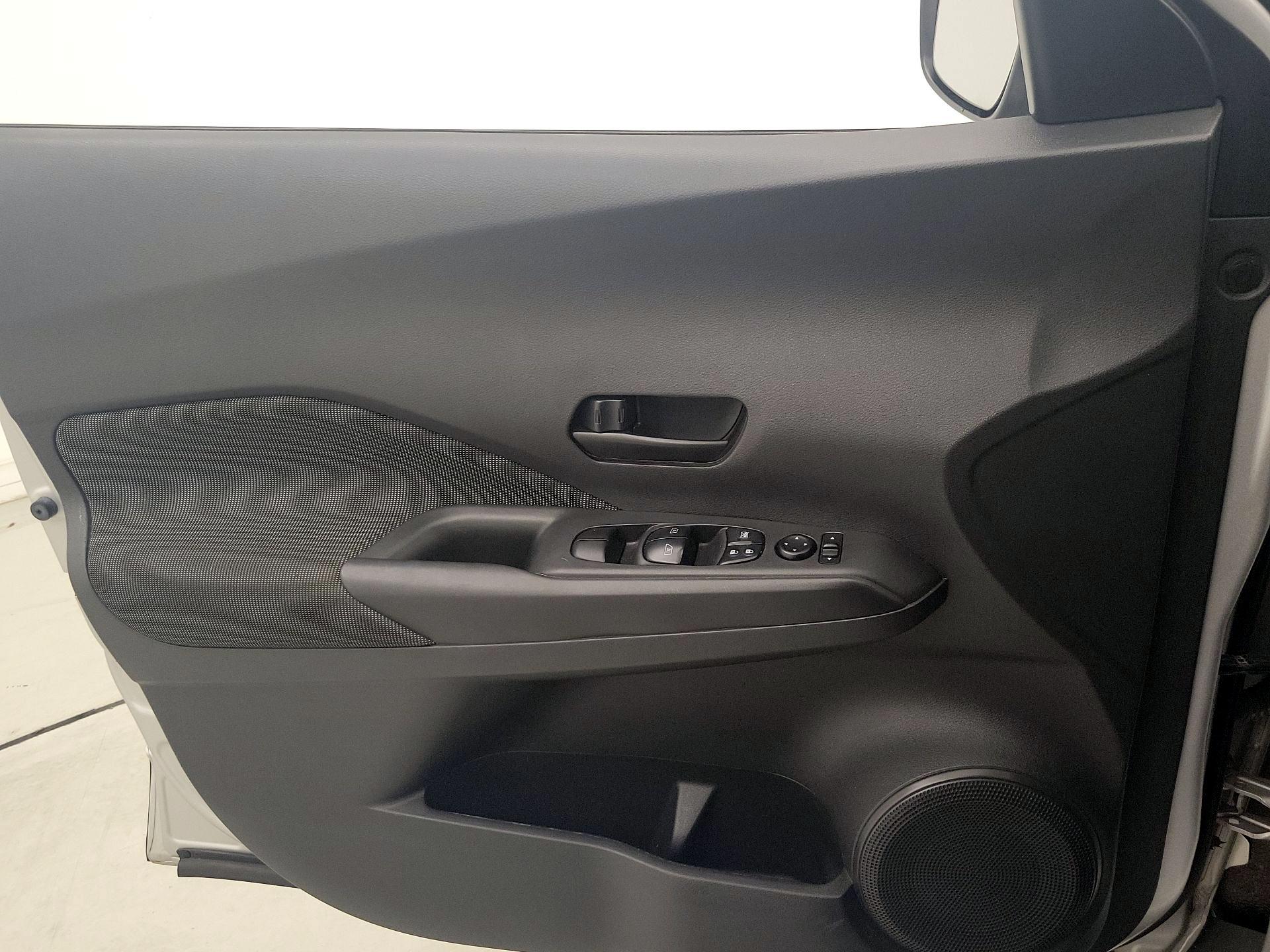 Thumbnail: 2019 Nissan Kicks - 12