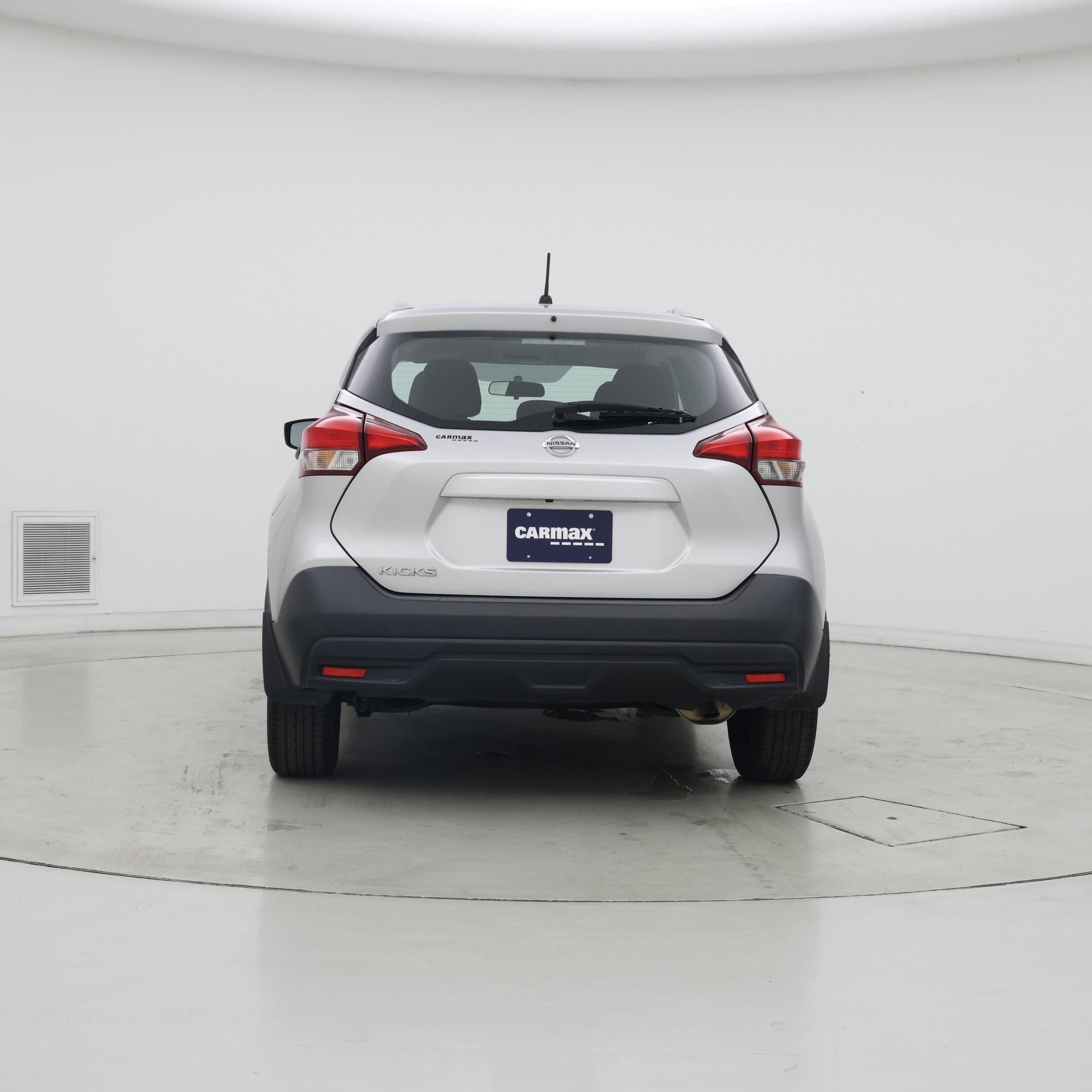 Thumbnail: 2019 Nissan Kicks - 6