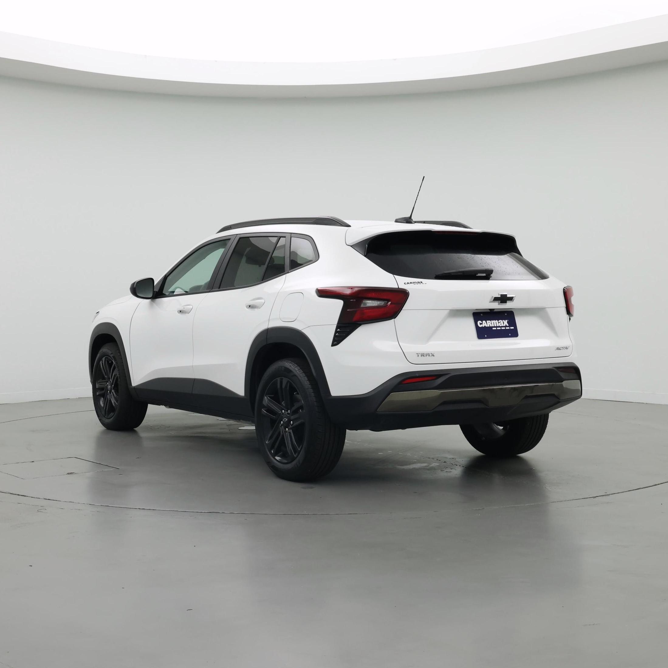 Thumbnail: 2025 Chevrolet Trax - 2